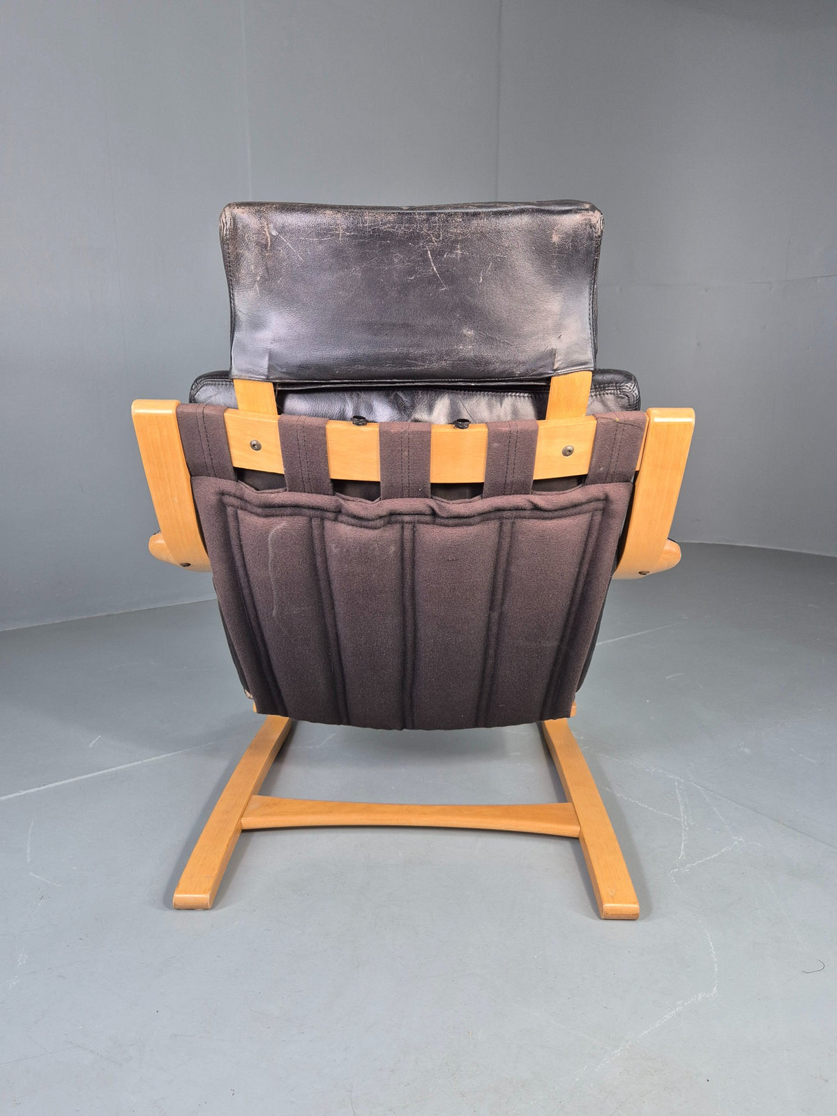 Vintage 1970s Danish Lounge Chair Black Leather and Bentwood MCM Retro EB13082