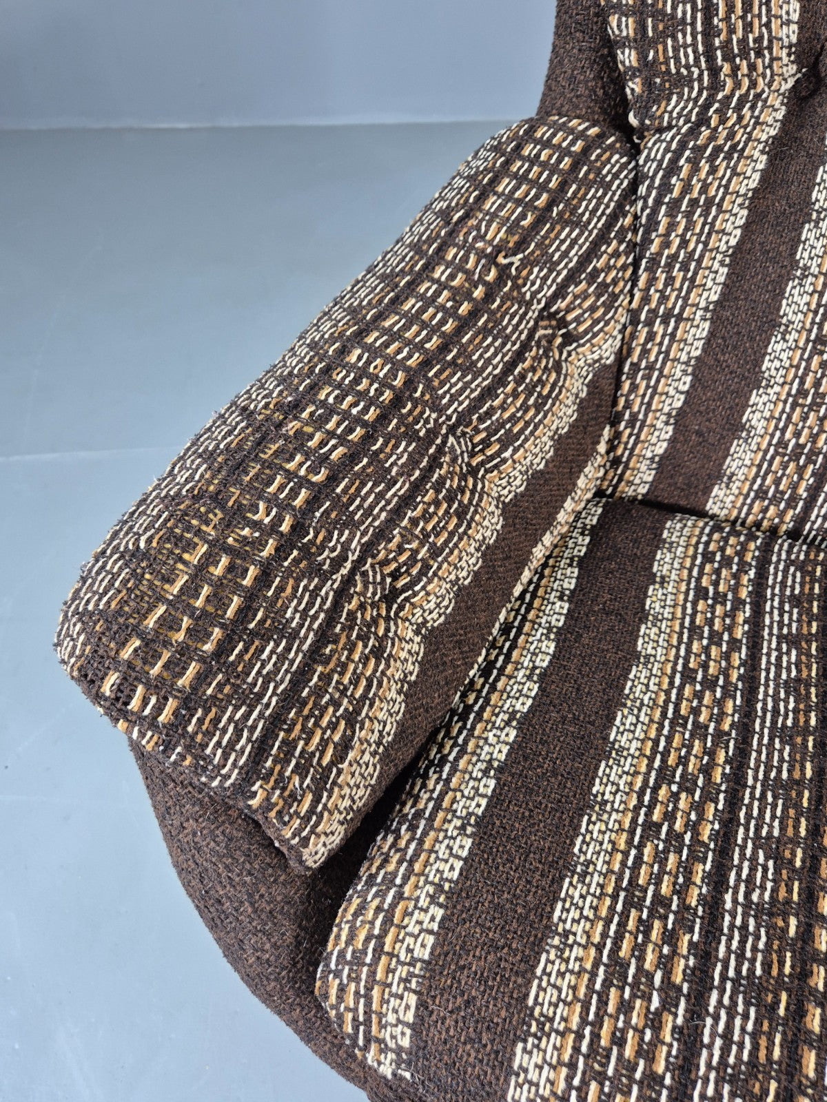 Vintage Egg Chair 1980s Retro Original Cloth Modern Design Brown Cream EB13066
