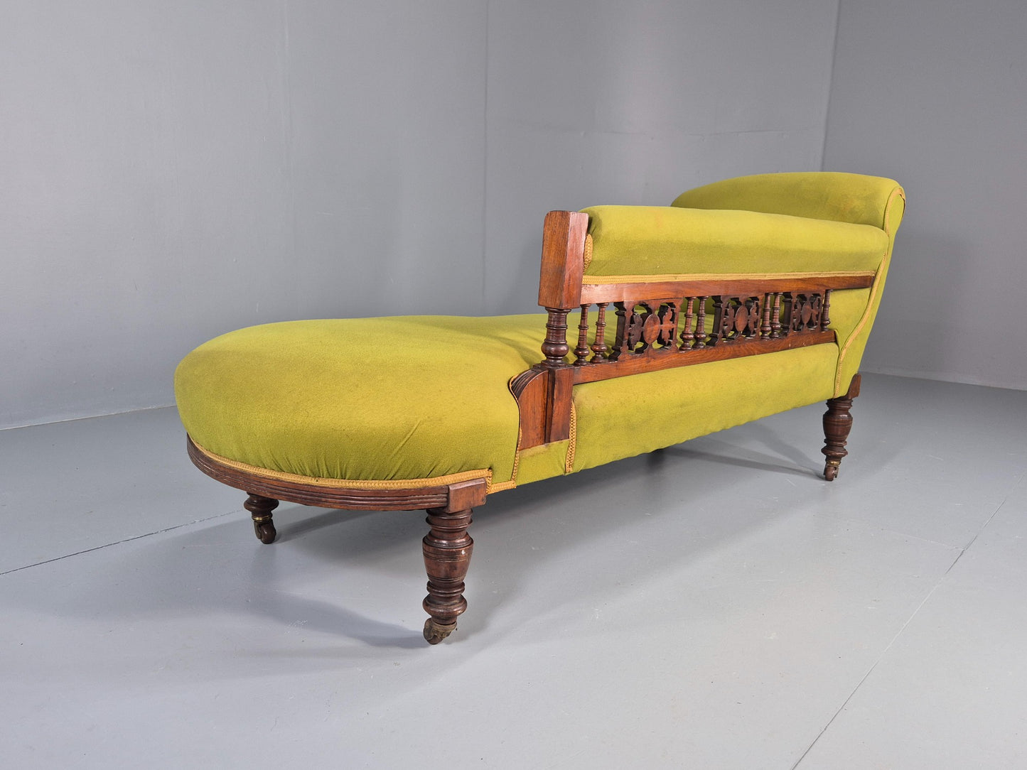 Edwardian Antique Chaise Lounge Green Velvet Velour Oak Frame  EB12458
