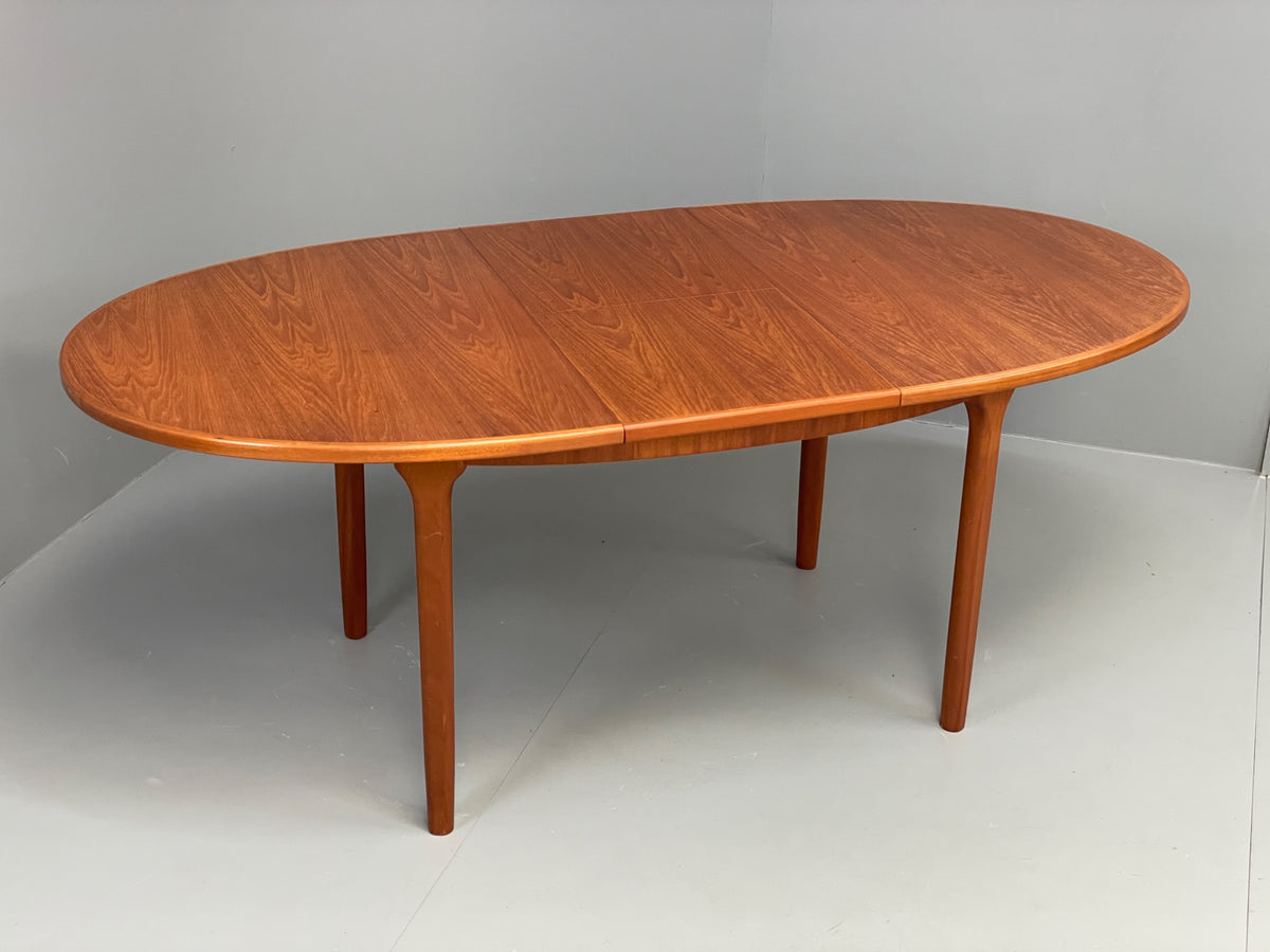 Vintage McIntosh Dining Table Oval Teak Extending Mid Century 1970s Retro EB12928