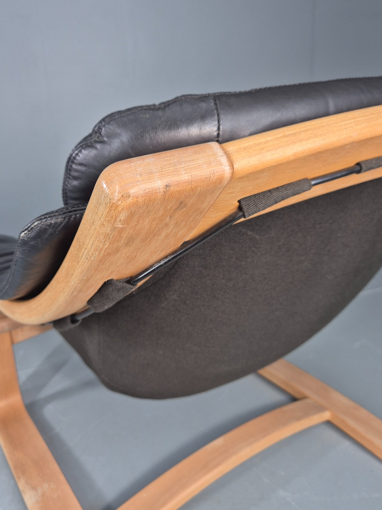 Vintage 1970s Lounge Chair Krokken By Fribytter Leather Bentwood Retro EB11998