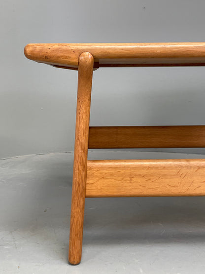 Vintage Oak Coffee Table Retro Danish Design Solid Oak Chunky EB12359