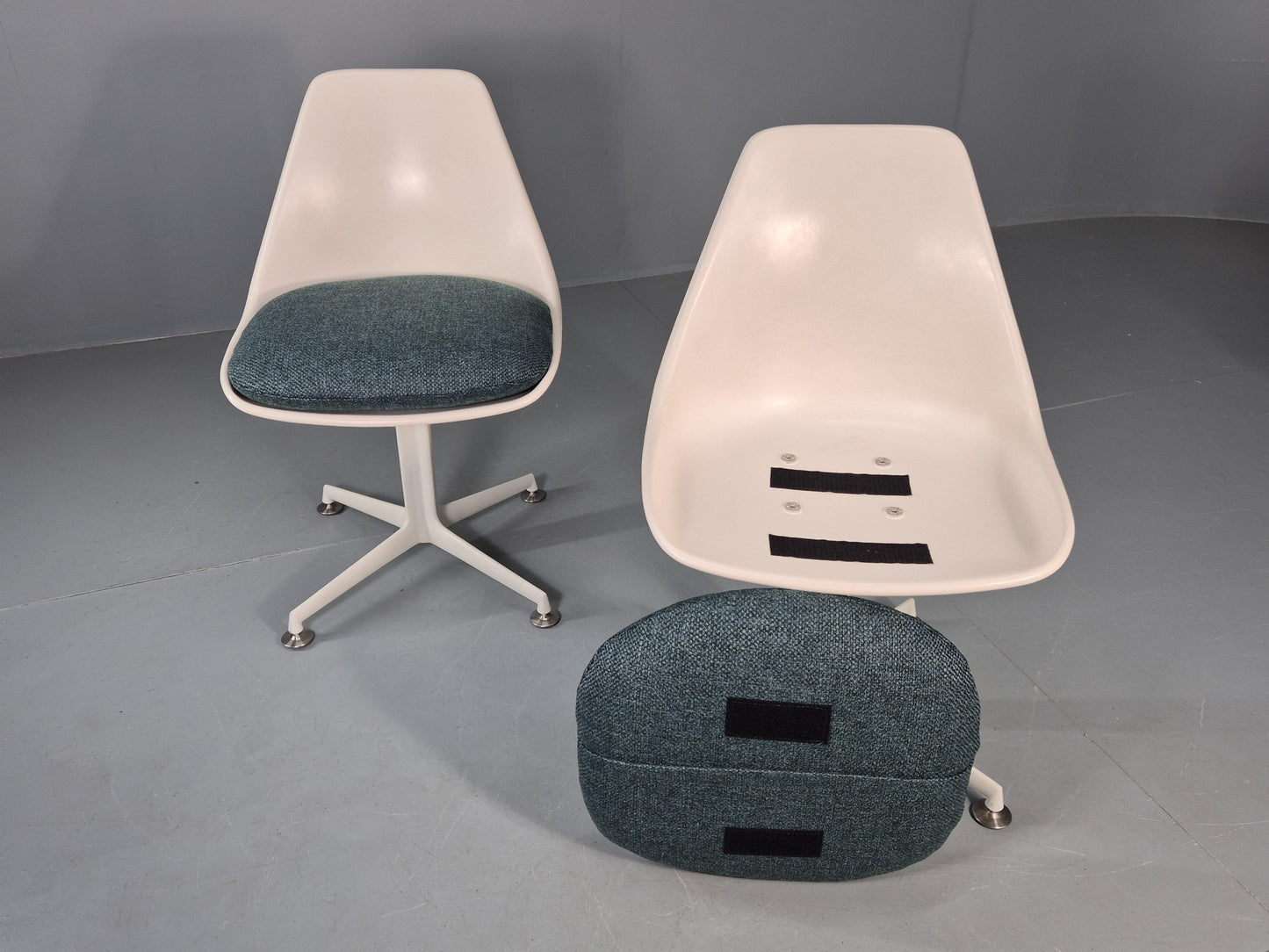 8 Maurice Burke Arkana 1960s Dining Chairs Plastic Alloy Swivel Retro EB11945