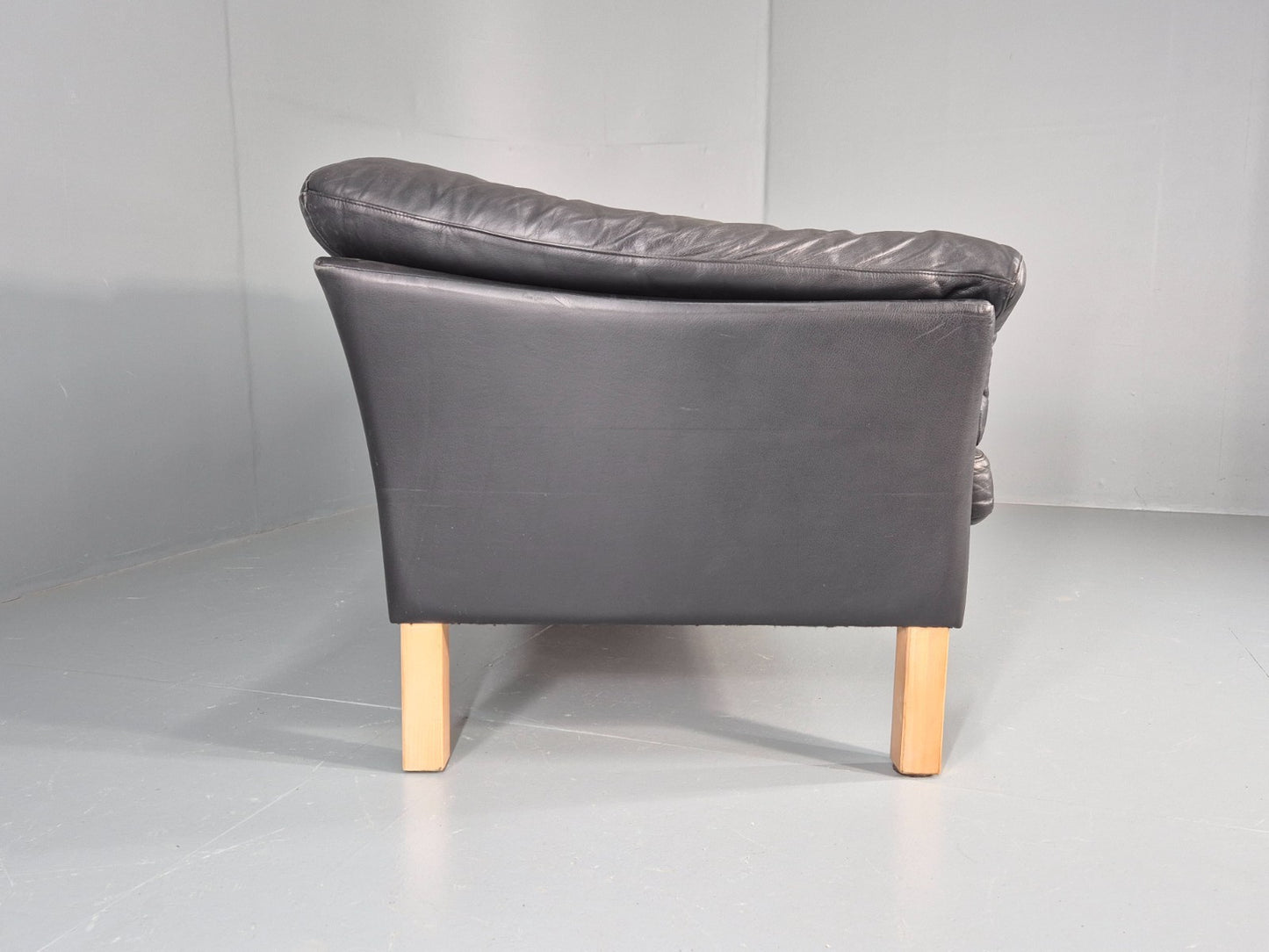 Vintage 3 Seat Sofa Danish Black Leather 1980s Retro EB8626 M3SS