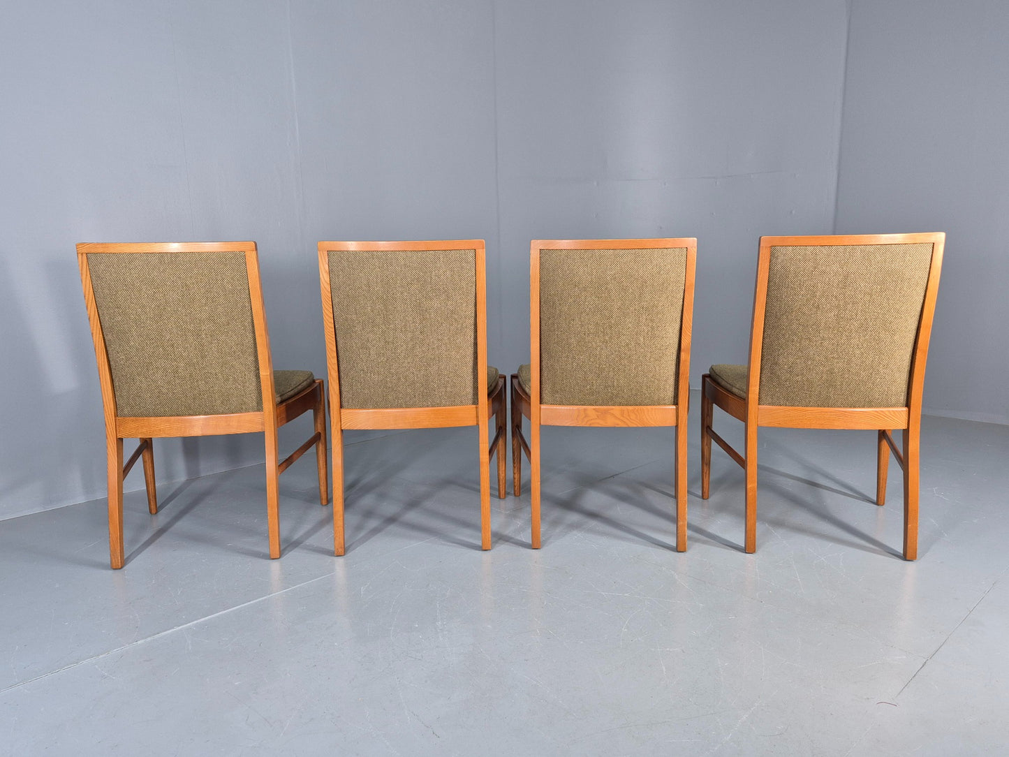 4 Vintage 1970s Elm Frame Dining Chairs Mid Century Retro Wool Seats EB12179