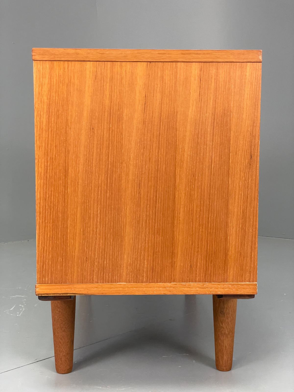Vintage 1970s Teak Cabinet Glass Sliding Door Retro Mid Century Shelving EB12932