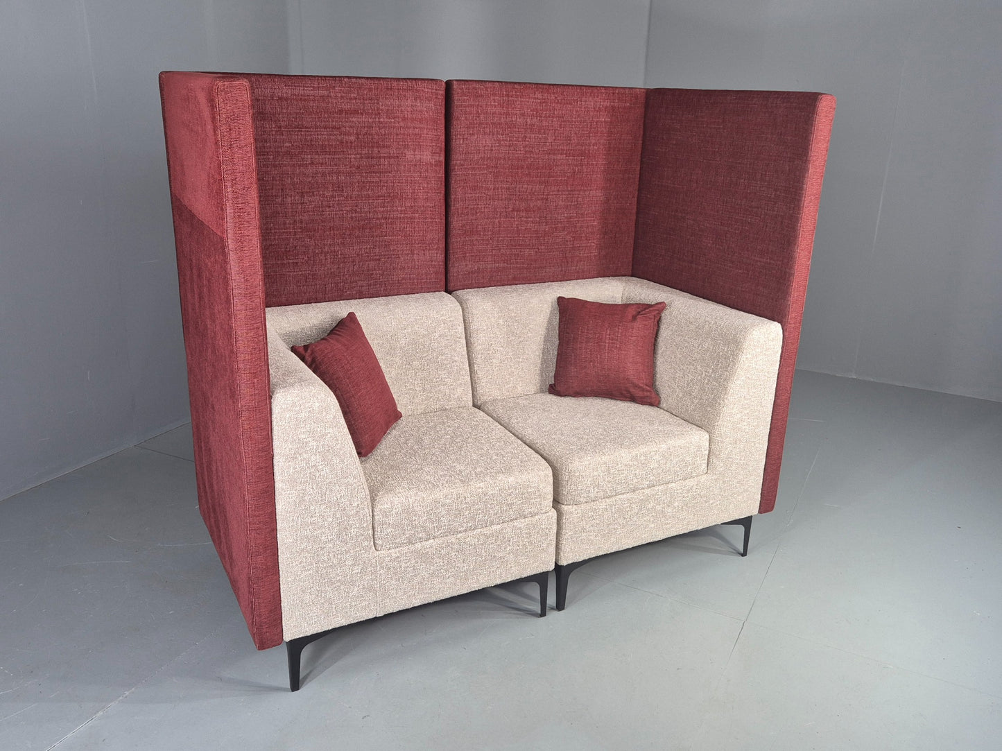 Vintage Moventi Booth sofa Red and Cream Quality Modern Design EB12576