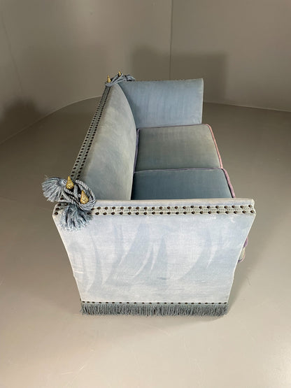 Vintage 2 Seater Knole Sofa Danish Blue Velvet Velour 1950s Tassles Trim EB06007