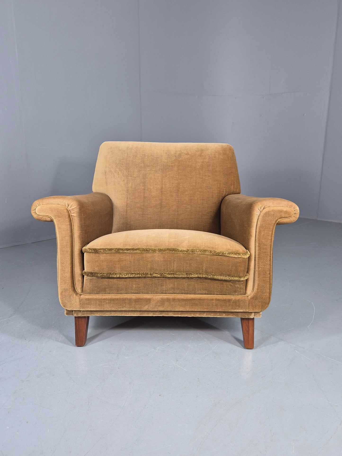 Vintage Mid Century Lounge Chair Danish Design 1960s Retro Low Back EB12682