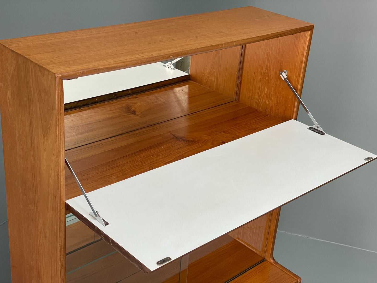 Vintage 1960s Cocktail Cabinet Teak White Formica Glazed Shelving EB12081