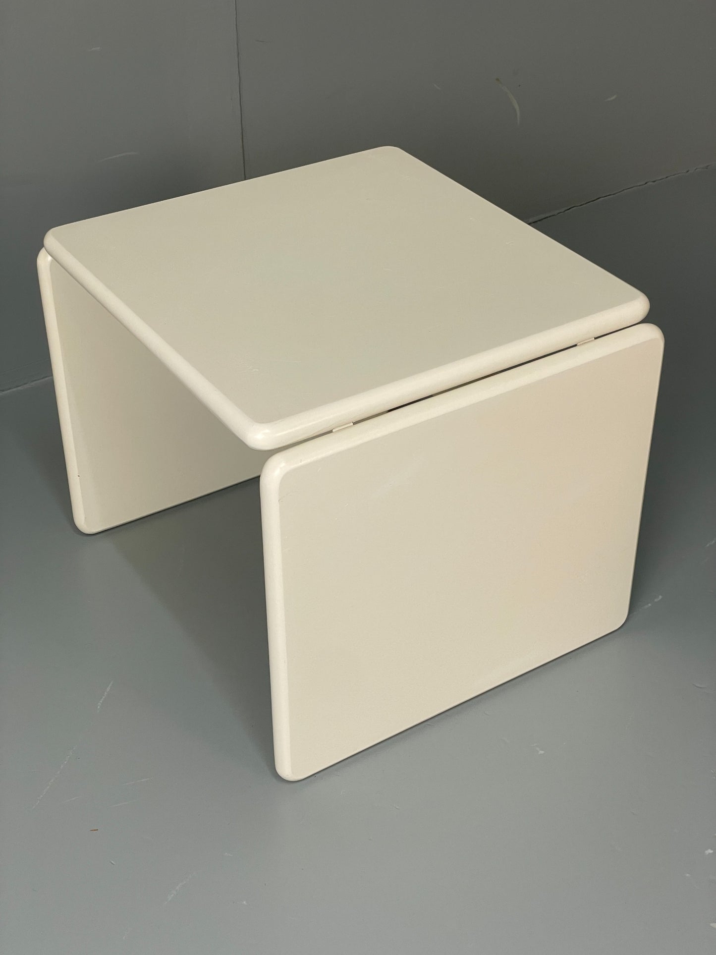 Vintage Nesting Tables White Retro Italian Side Tables 3 Curved EB12617