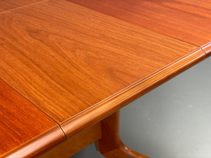 Vintage Teak Dining Table Extending 6 seater Oval 1980s EB12292
