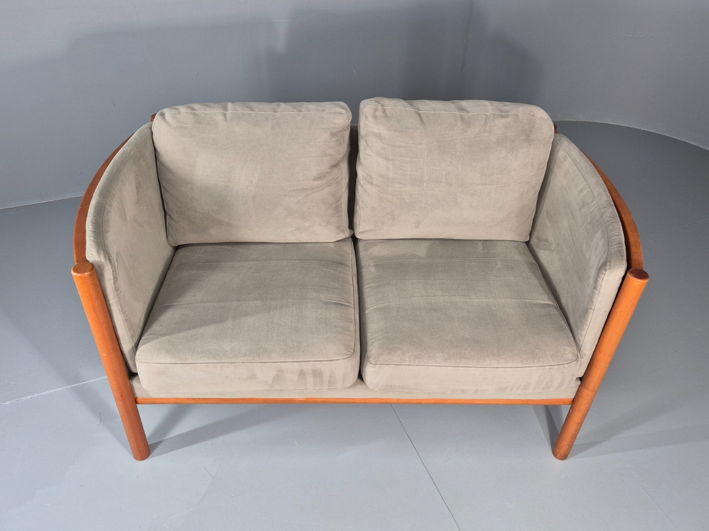 Vintage 2 Seat Settee Mid Century Danish Design Beech Wood Frame EB10508 M2SS5