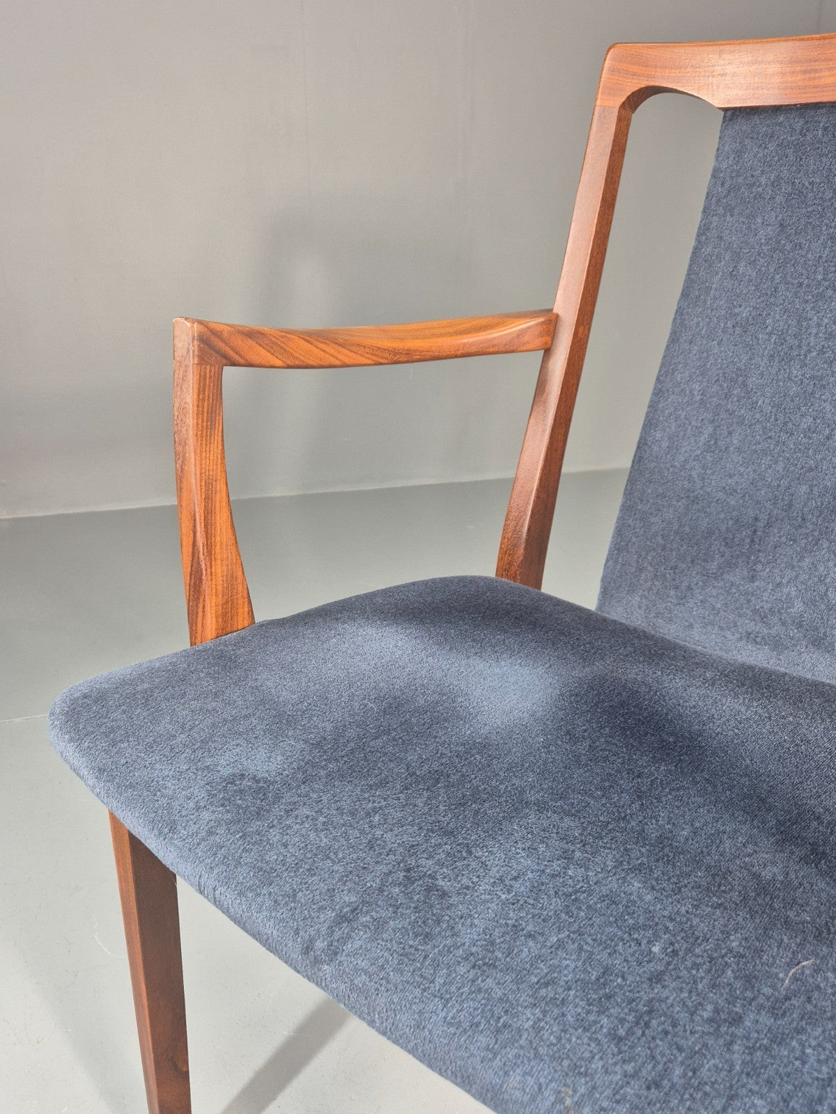 Vintage G plan Carver Chair 1980s Retro Teak Blue Velour EB11526 MDIN15