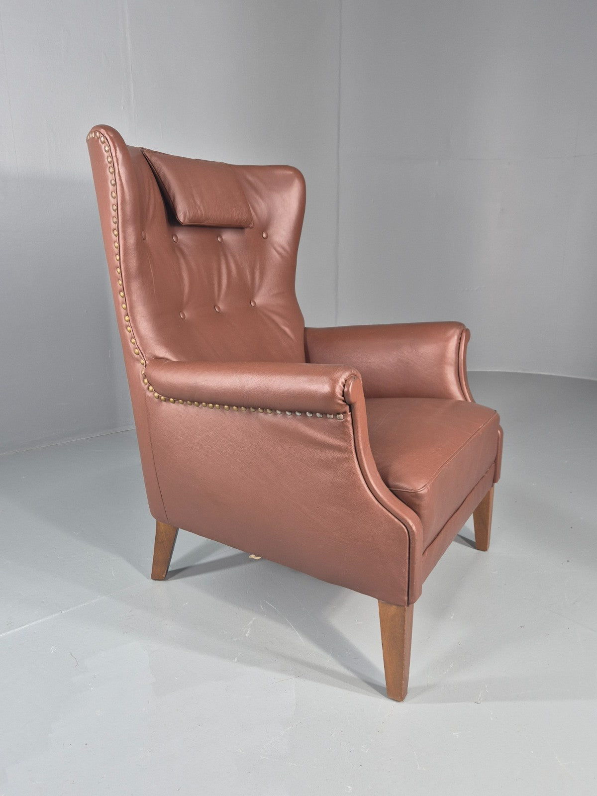 Vintage Mid Century Wing back lounge Chair danish brown Vinyl  EB11818 MNOR8