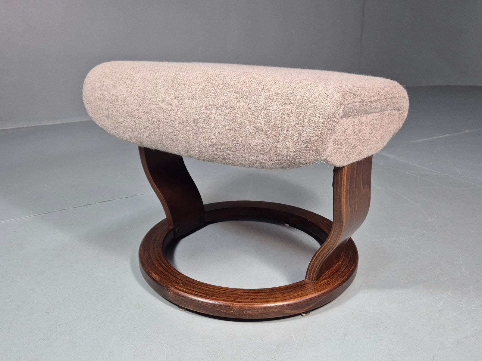 Stressless Style Footstool New Upholstery 1990s Retro EB10985 MFOO3