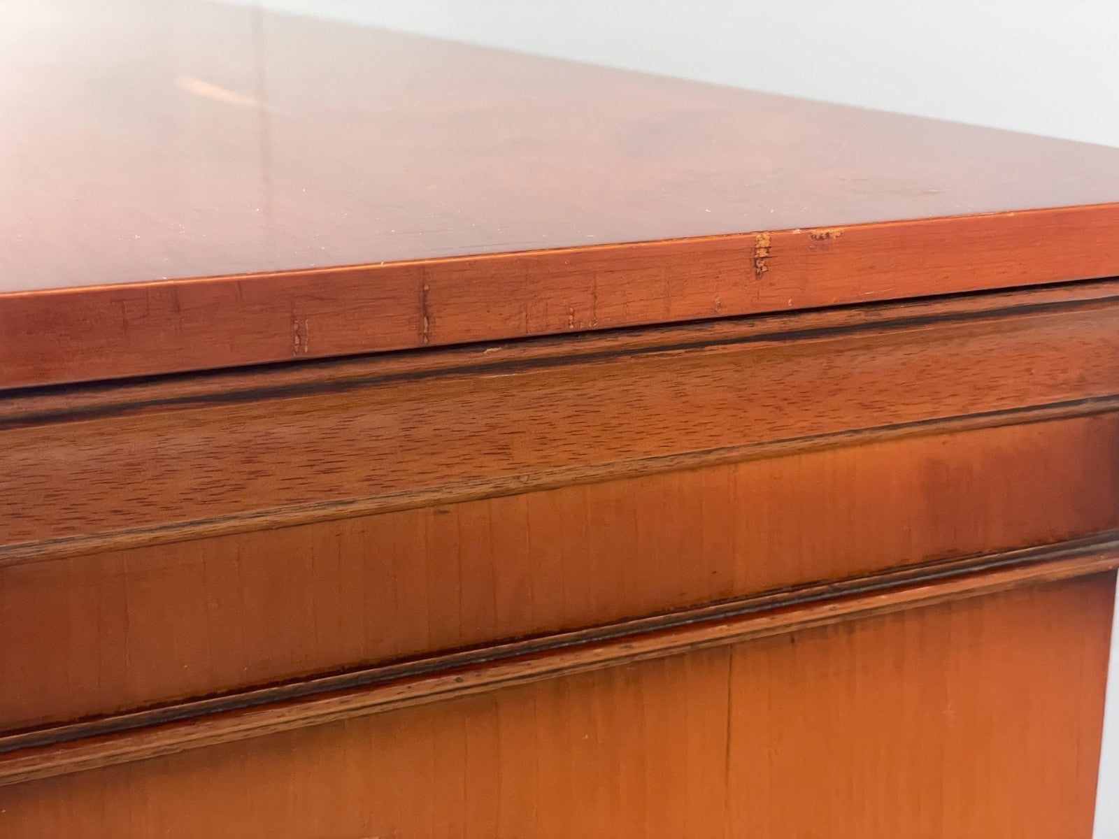 Vintage Regency Style Sideboard 1960s Cherry Wood Shelving Brass EB11505 MWOO16