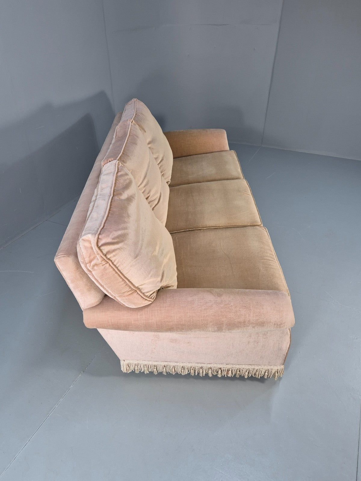 1970s Gold Velour Luxury Three Seater Settee tassels Retro   EB10632 V3SS15