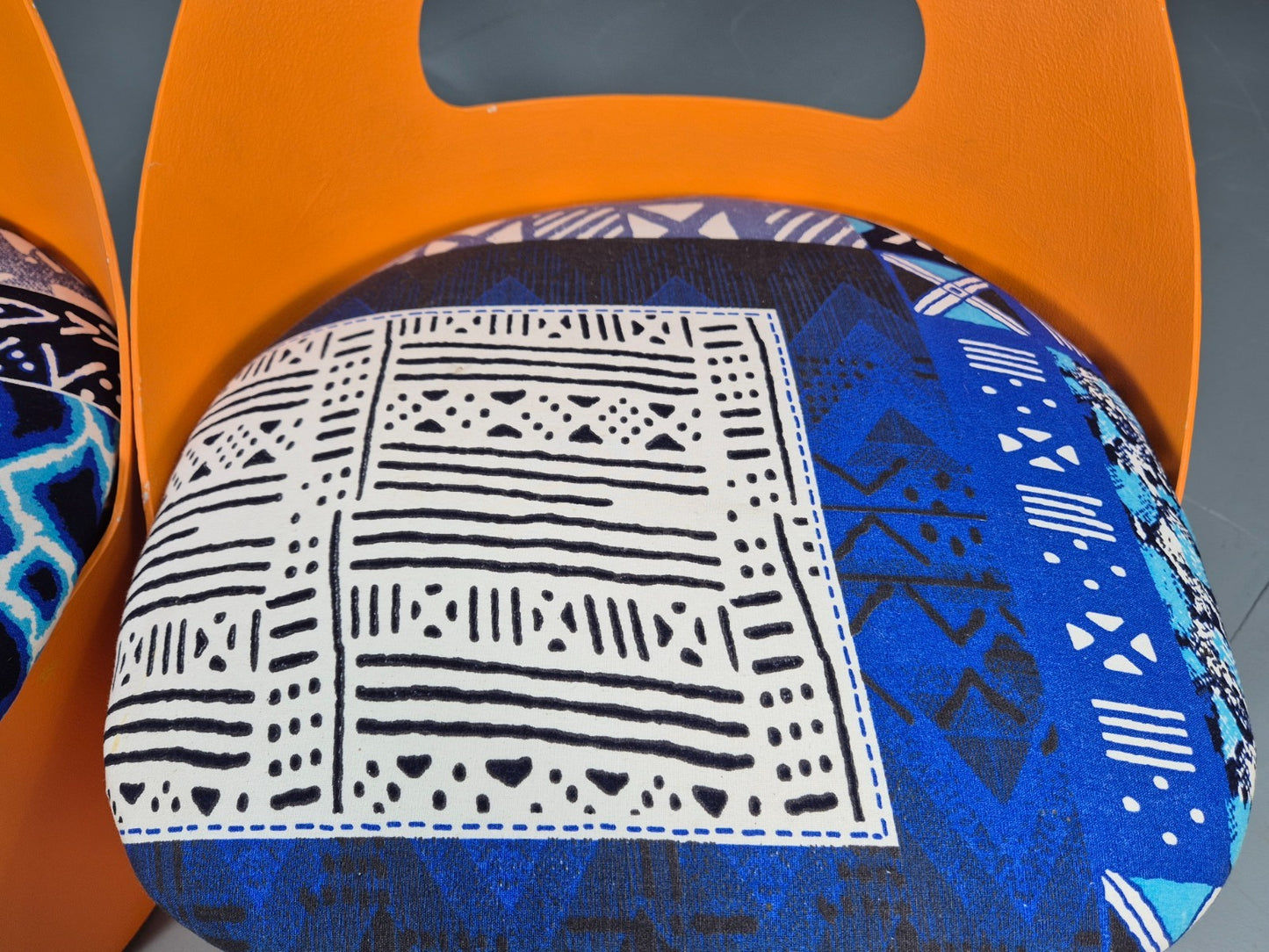 2 Vintage Retro Curved Plywood Chairs Orange 1970s Holdaway Style EB10929 MNOR14