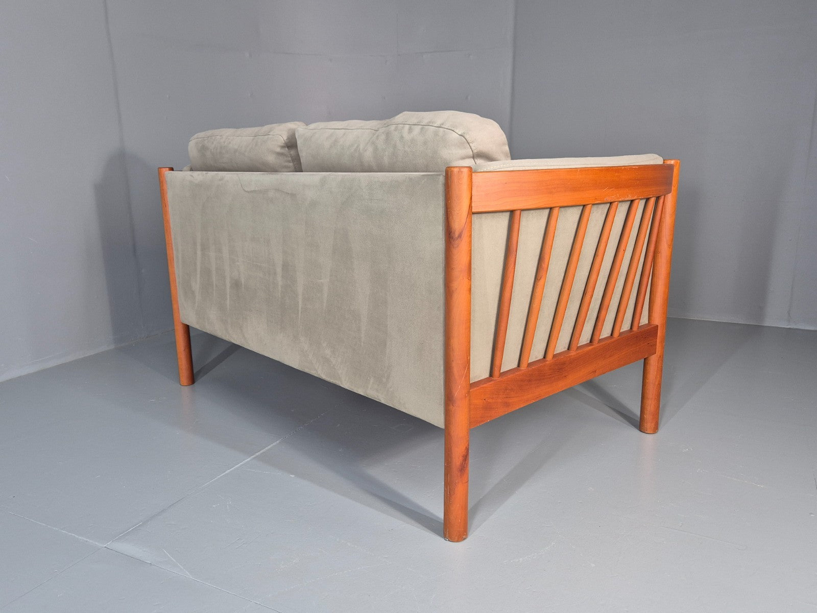 Vintage 2 Seat Settee Mid Century Danish Design Beech Wood Frame EB10508 M2SS10