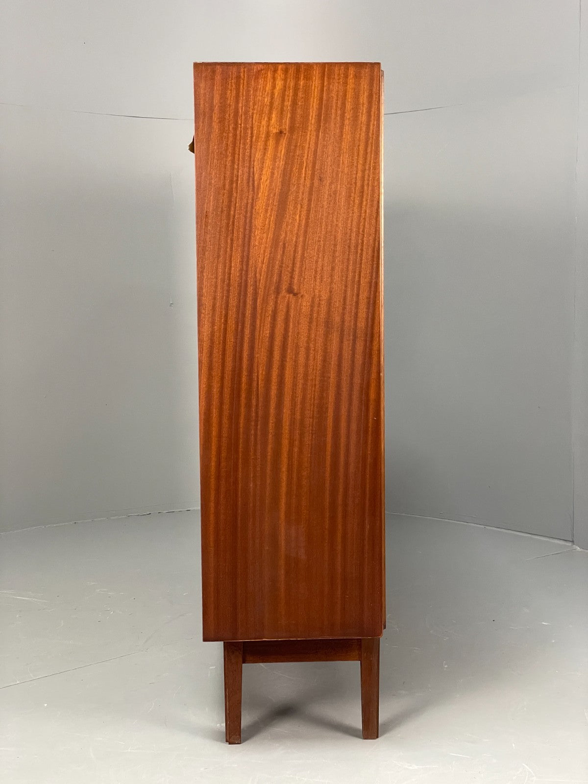 Vintage 1960s Glazed Cabinet Mid Century Beaver & Tapley Bookcase EB11536 MWOO19