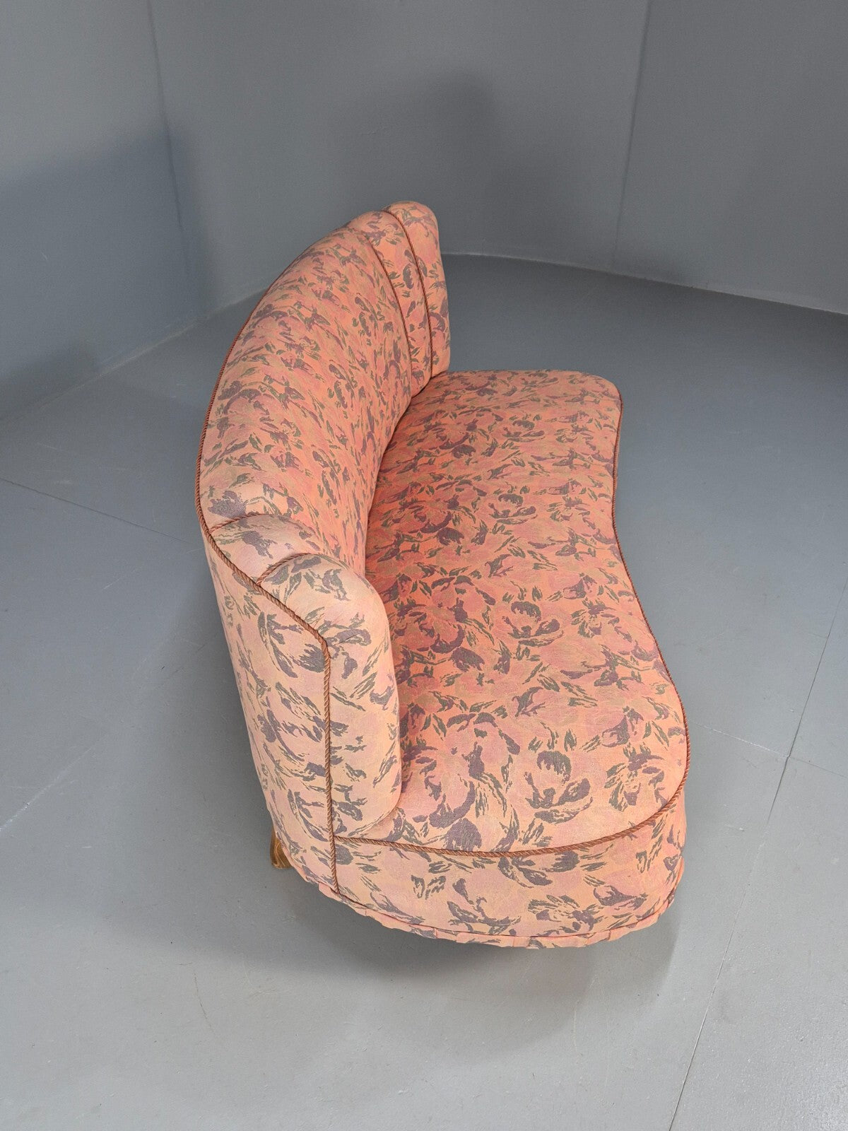 Vintage 3 Seater Sofa Banana Shaped Peach Floral Danish Design EB9572 V3SS - UKDK FURNITURE