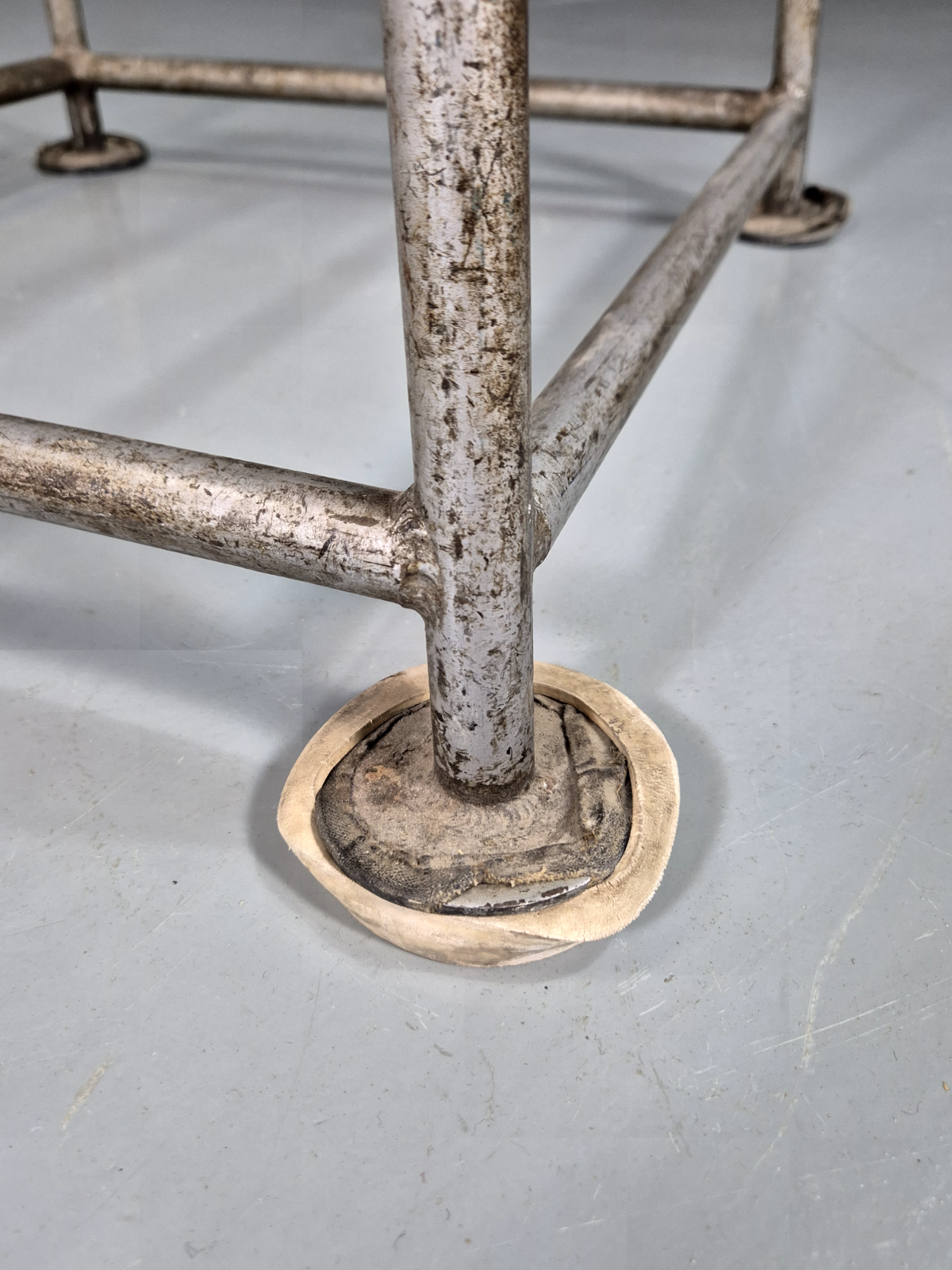 Vintage Gym High Stool Steel and Suede Pommel Mid 20th C EB7377 MFOO5