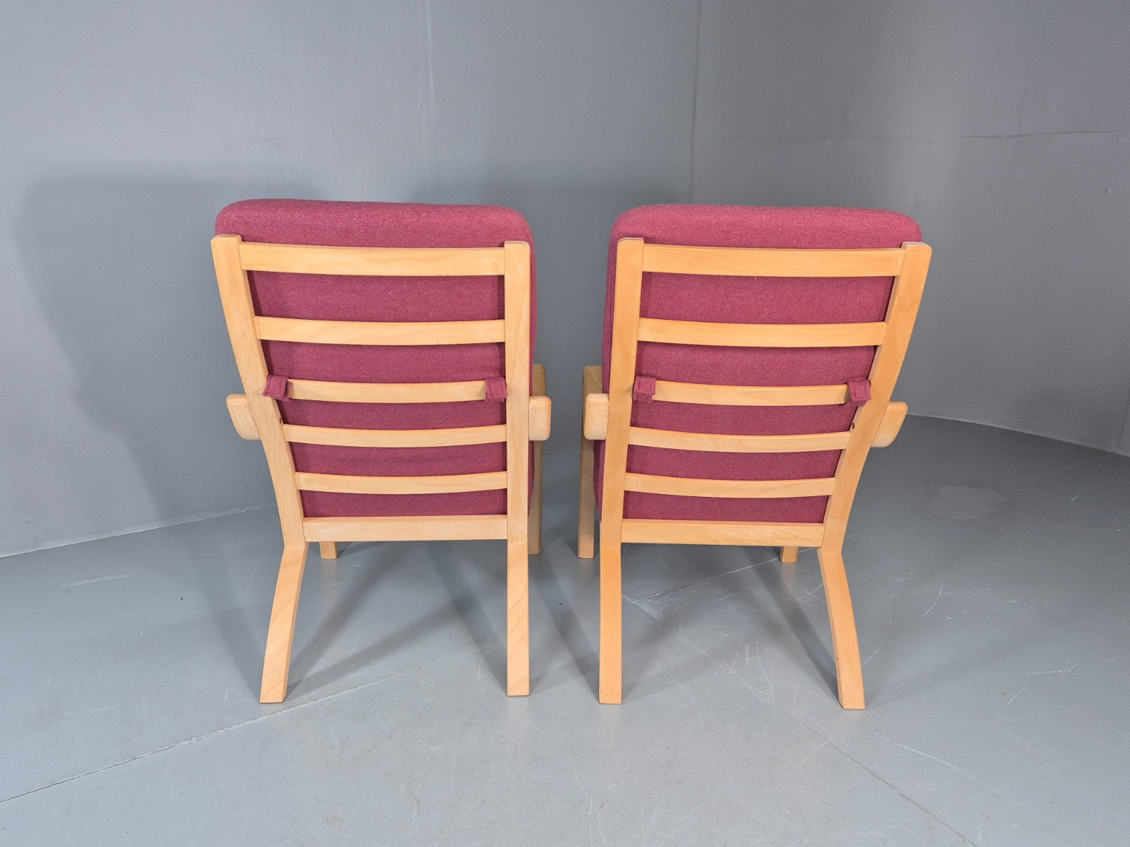 2 Stouby Bentwood Lounge Chairs Mauve Wool 1980s Retro MCM EB11349 MBEN8