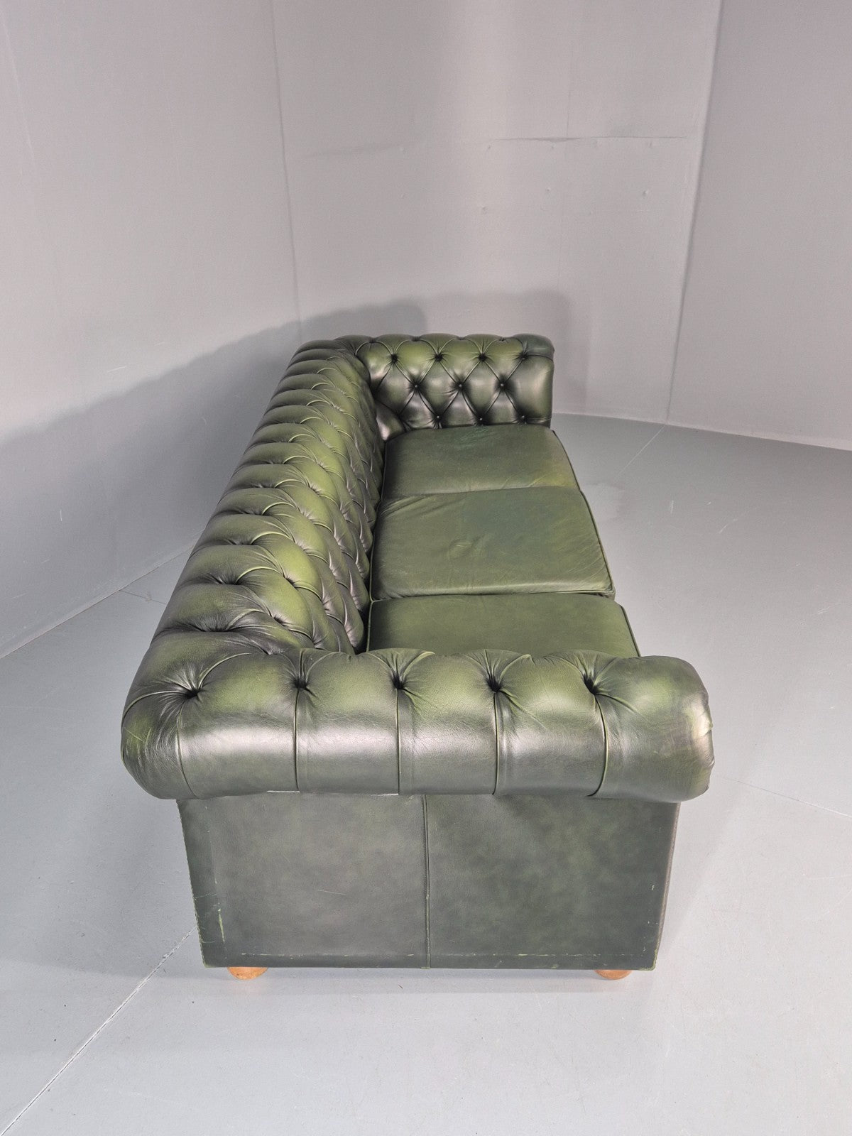 3 Seater Chesterfield Sofa Green Leather Studded Vintage EB11027 VCHE17