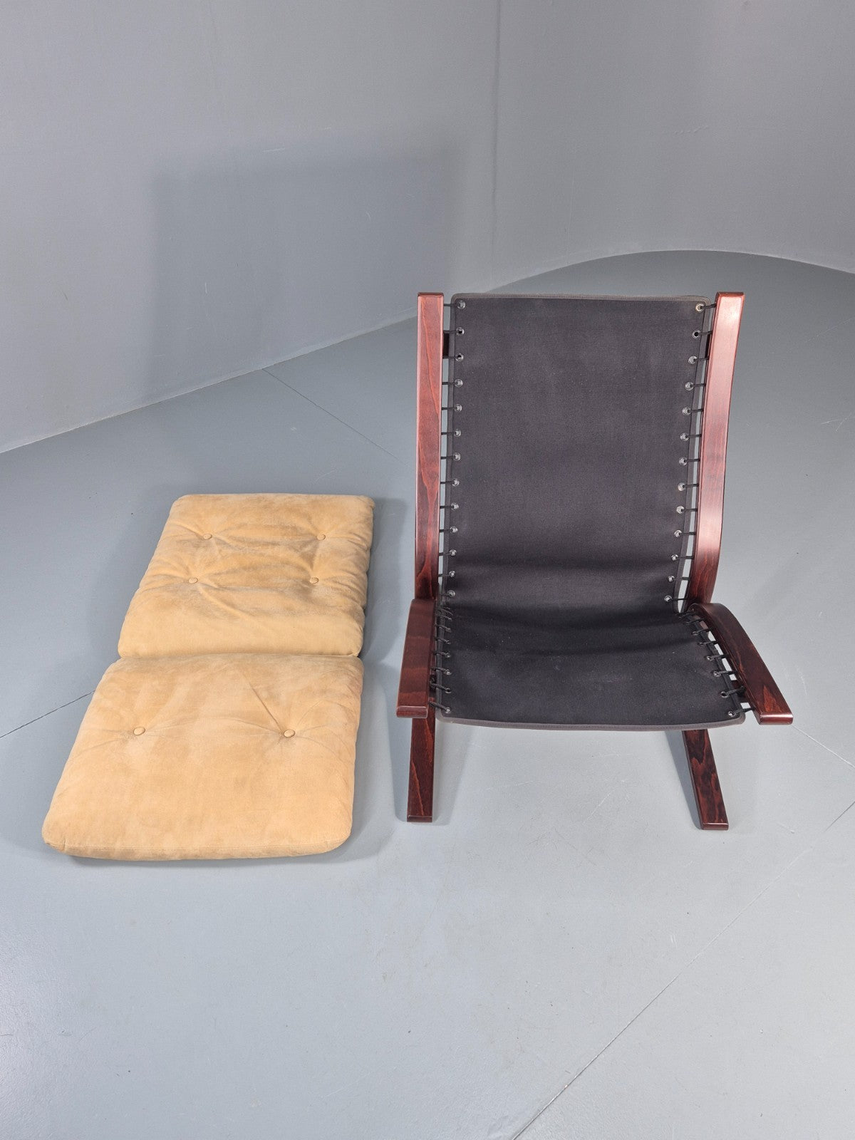 Vintage Mid Century Lounge Chair Faux Suede Upholstery REtro 1970s EB11299 MBEN11