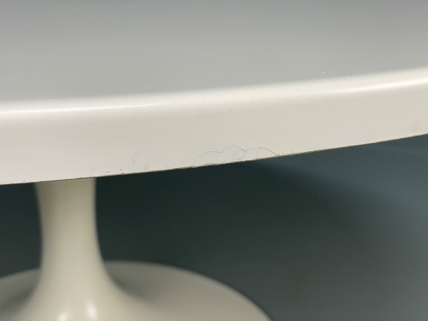 Vintage Round Coffee Table White Fibreglass 1970s Tulip Style EB11237 MWOO4