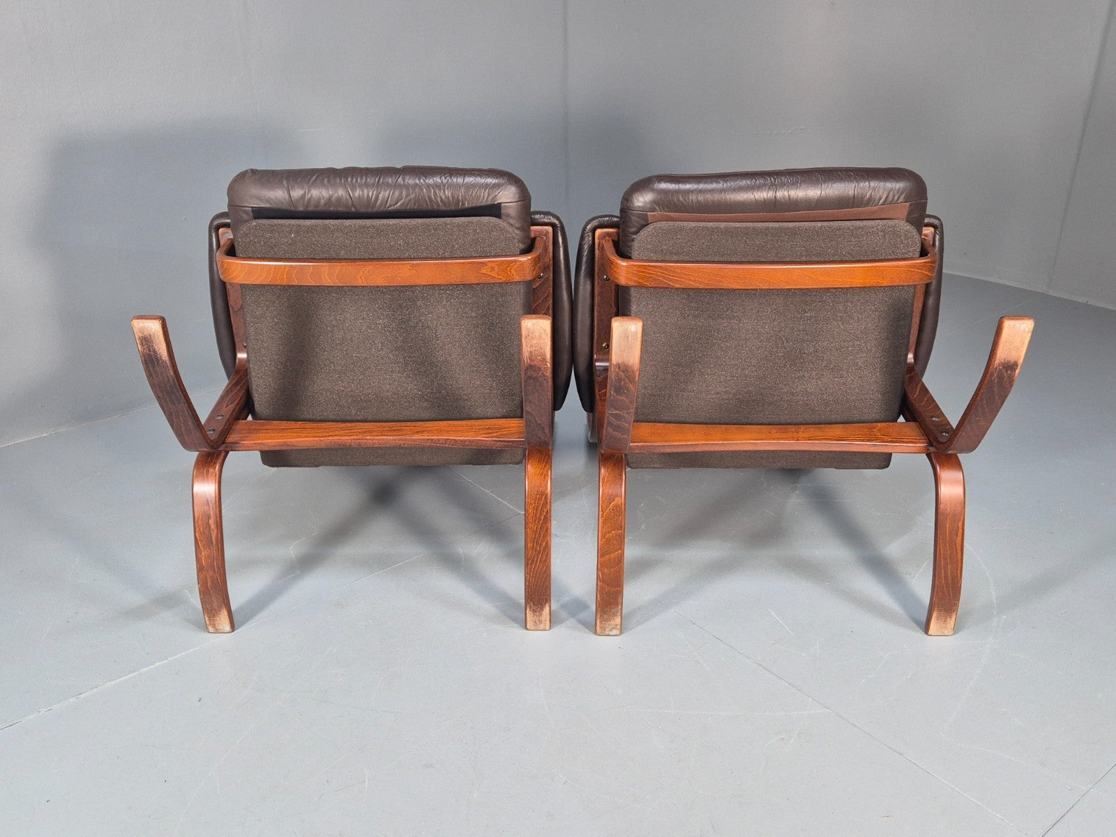 2 vintage Bentwood Leather `lounge Chairs Norway Jon Hjortdal 1970s EB9257 MBEN - UKDK FURNITURE