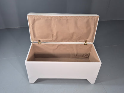1970s Vinyl Ottoman Storage Chest White Retro Kitsch EB11572 MWOO2