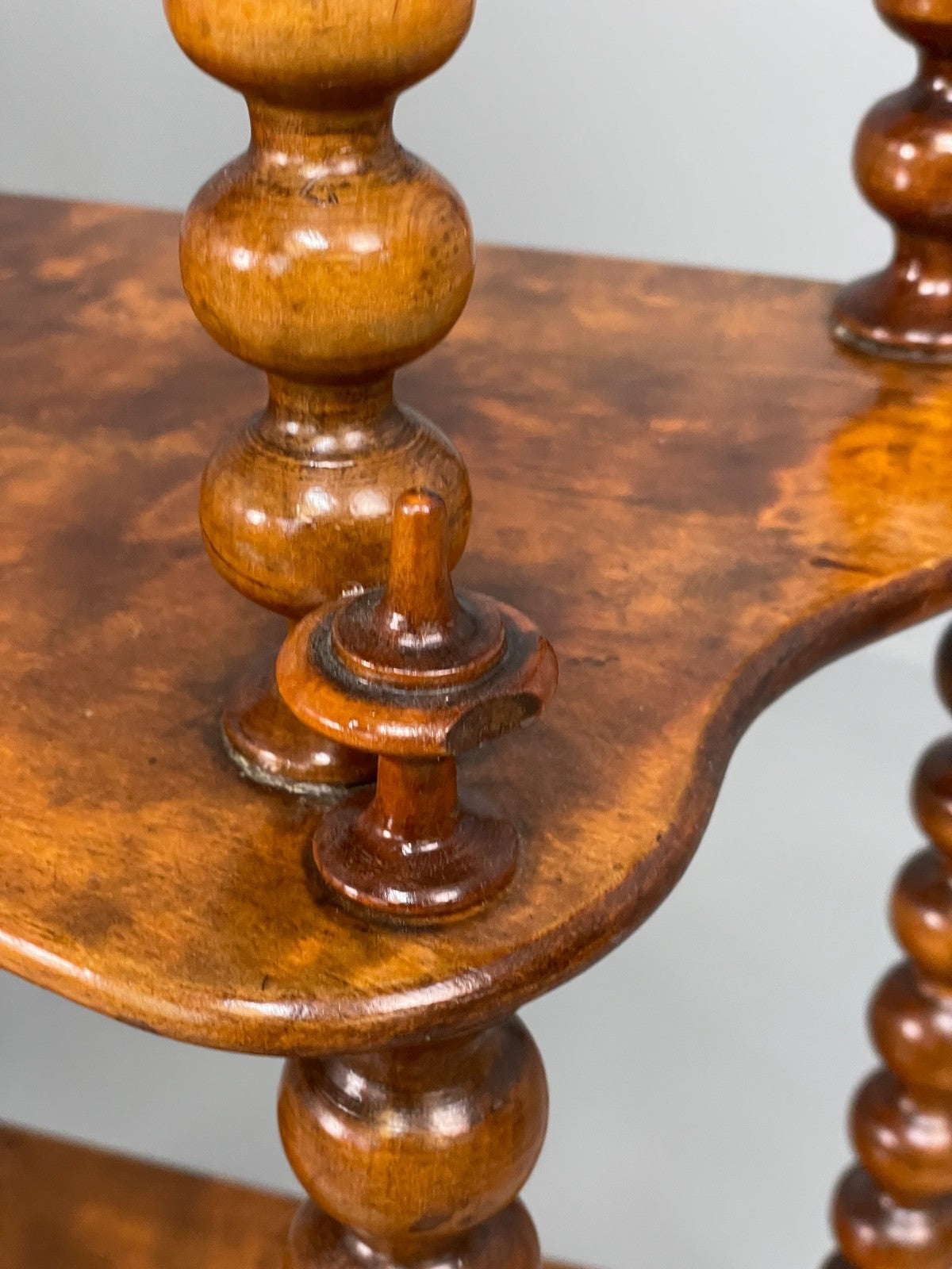 Antique Mahogany Whatnot Shelving Unit Bobbin Turned Tiered EB11197 MWOO12