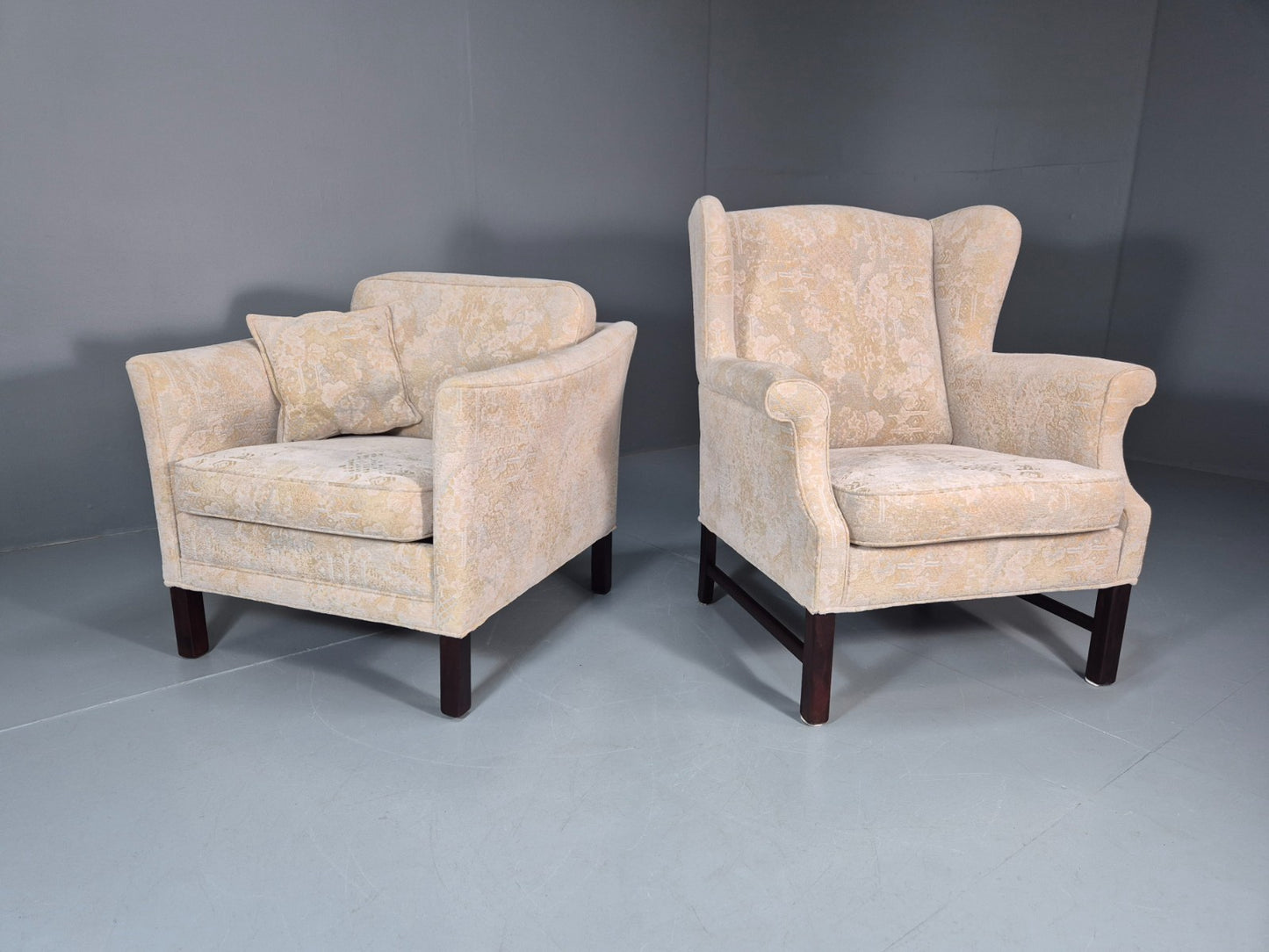 2 1970s Retro LOunge Chairs Danish Floral Cream Upholstery EB10764 VCLO0