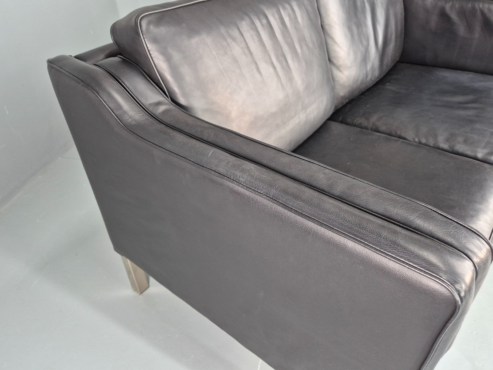 Vintage 2 Seat Leather Sofa Mid Century Danish Mogensen shape Black EB10465 M2SS6
