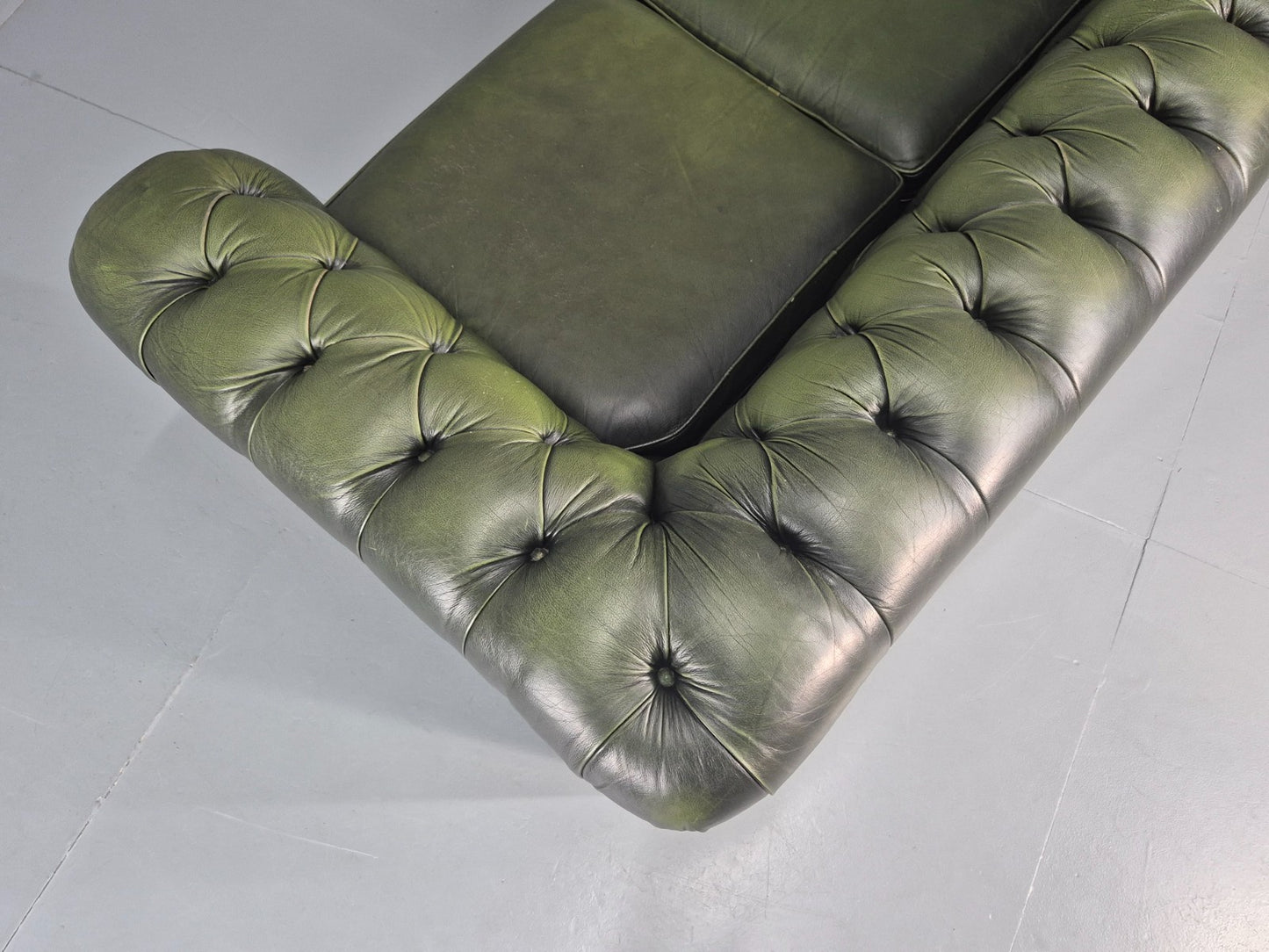3 Seater Chesterfield Sofa Green Leather Studded Vintage EB11029 VCHE18