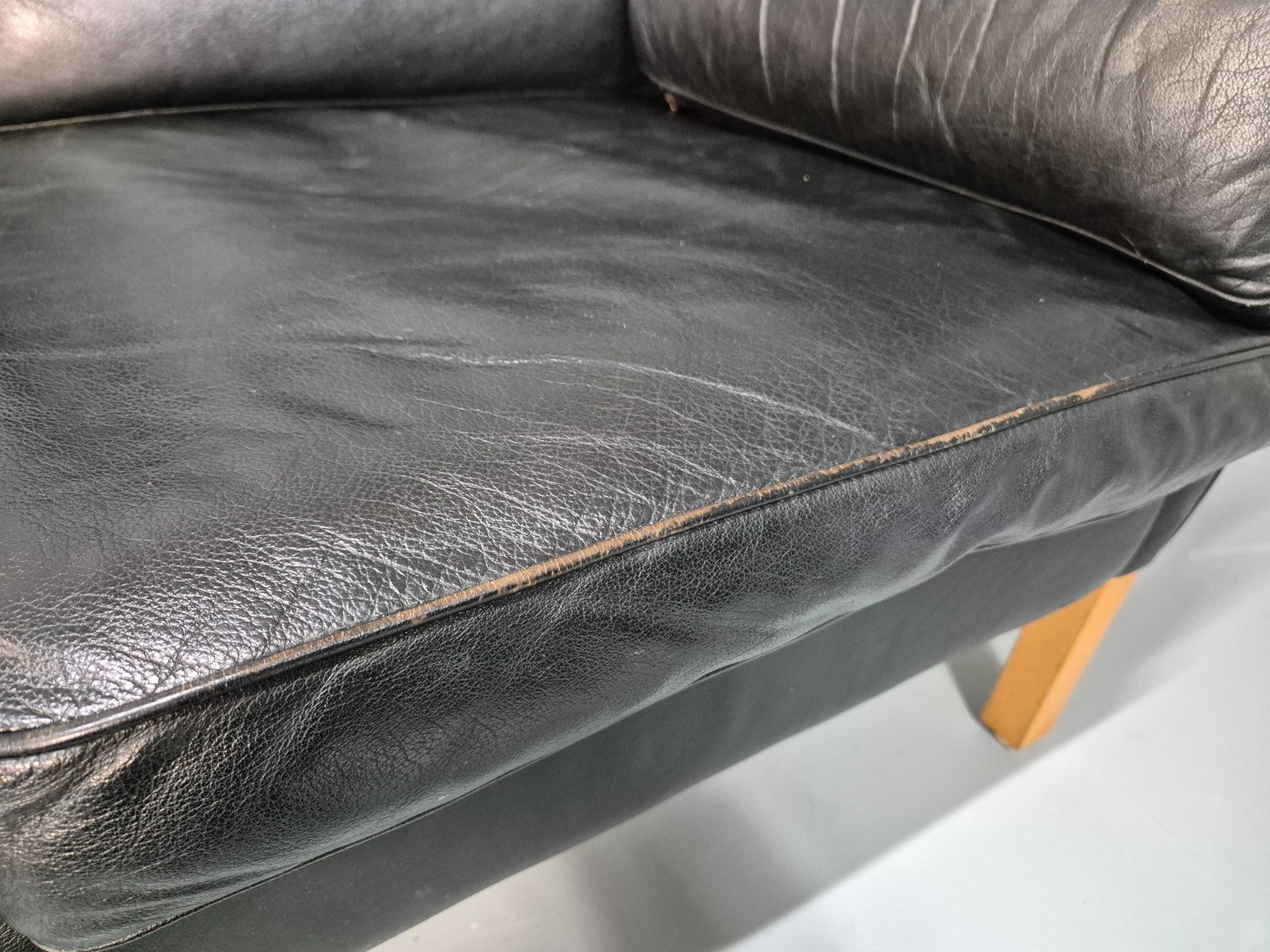 Mid Century Three Seater Sofa Vintage Danish Black Leather Retro EB10114 M3SS10