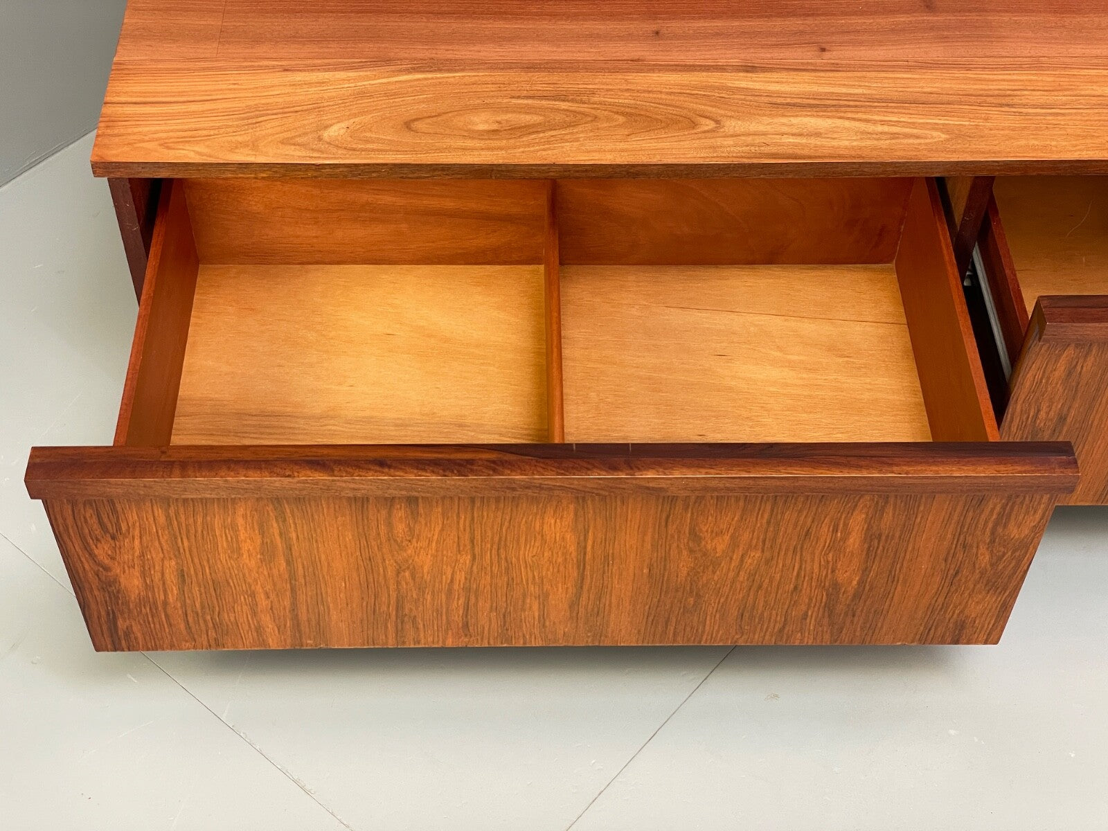Vintage Archie Shine Media Unit Low Sideboard Retro Drawers 1970s EB9782 MWOO - UKDK FURNITURE