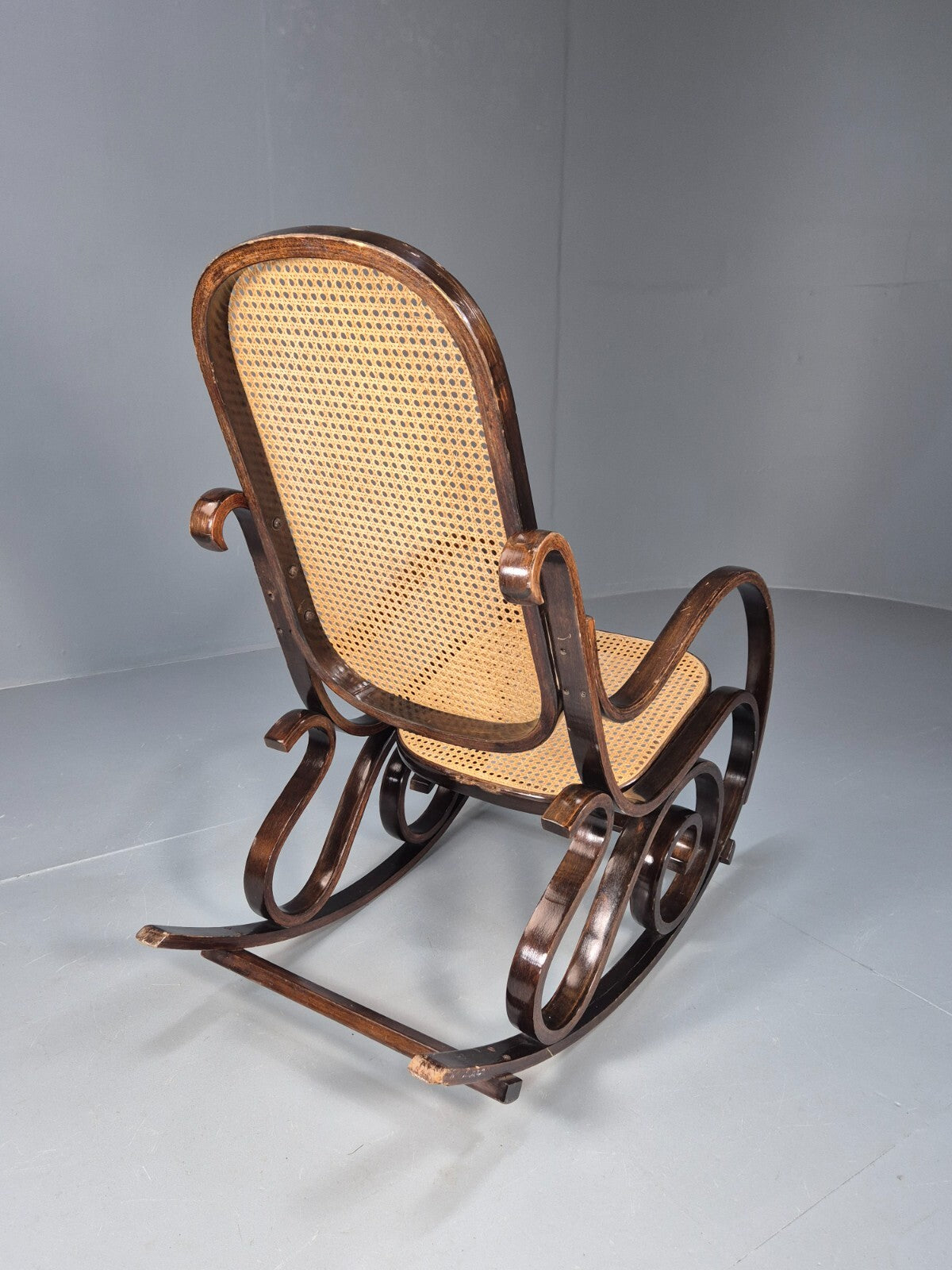 Vintage Rocking Chair Rattan and Bentwood Thonet Style 1970s Retro EB8945 VBER7