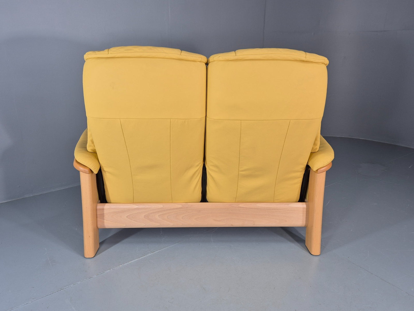 Ekornes Stressless Two Seater Leather Sofa Recline Stressless  EB11266 M2SS17