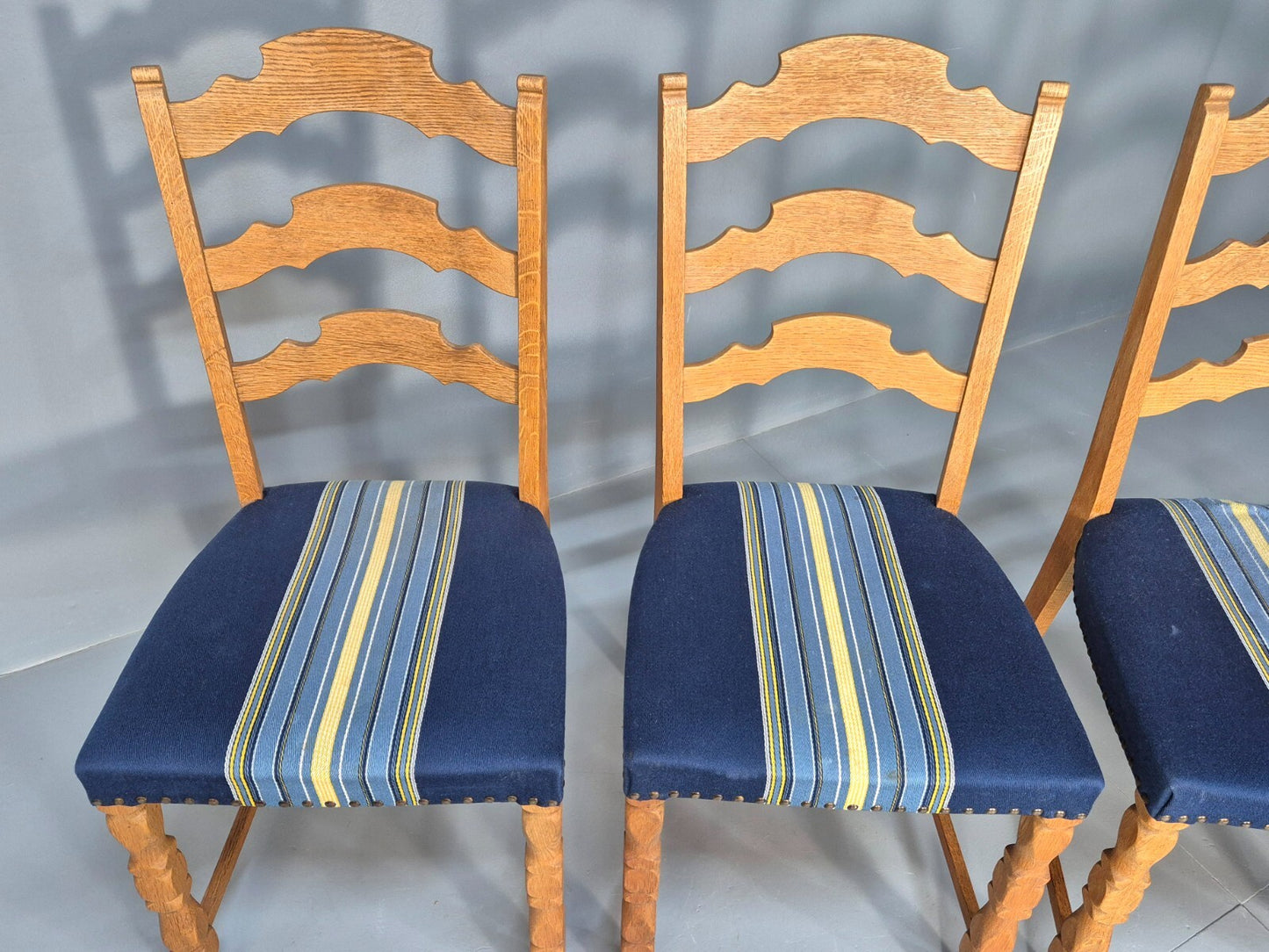 Six Oak Dining Chairs Blue Fabric Henning Kjaernulf Style Vintage EB9361 MDIN - UKDK FURNITURE