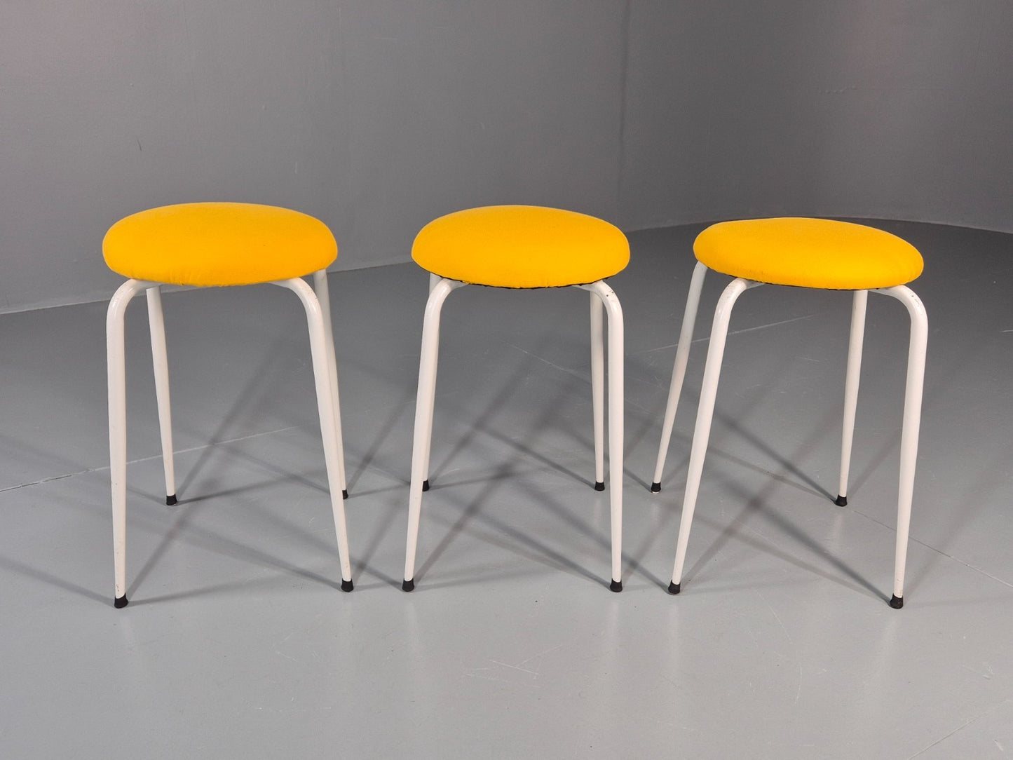 3 1960s Kitchen Stools Yellow Tops White Legs Retro EB11423 MSWI2