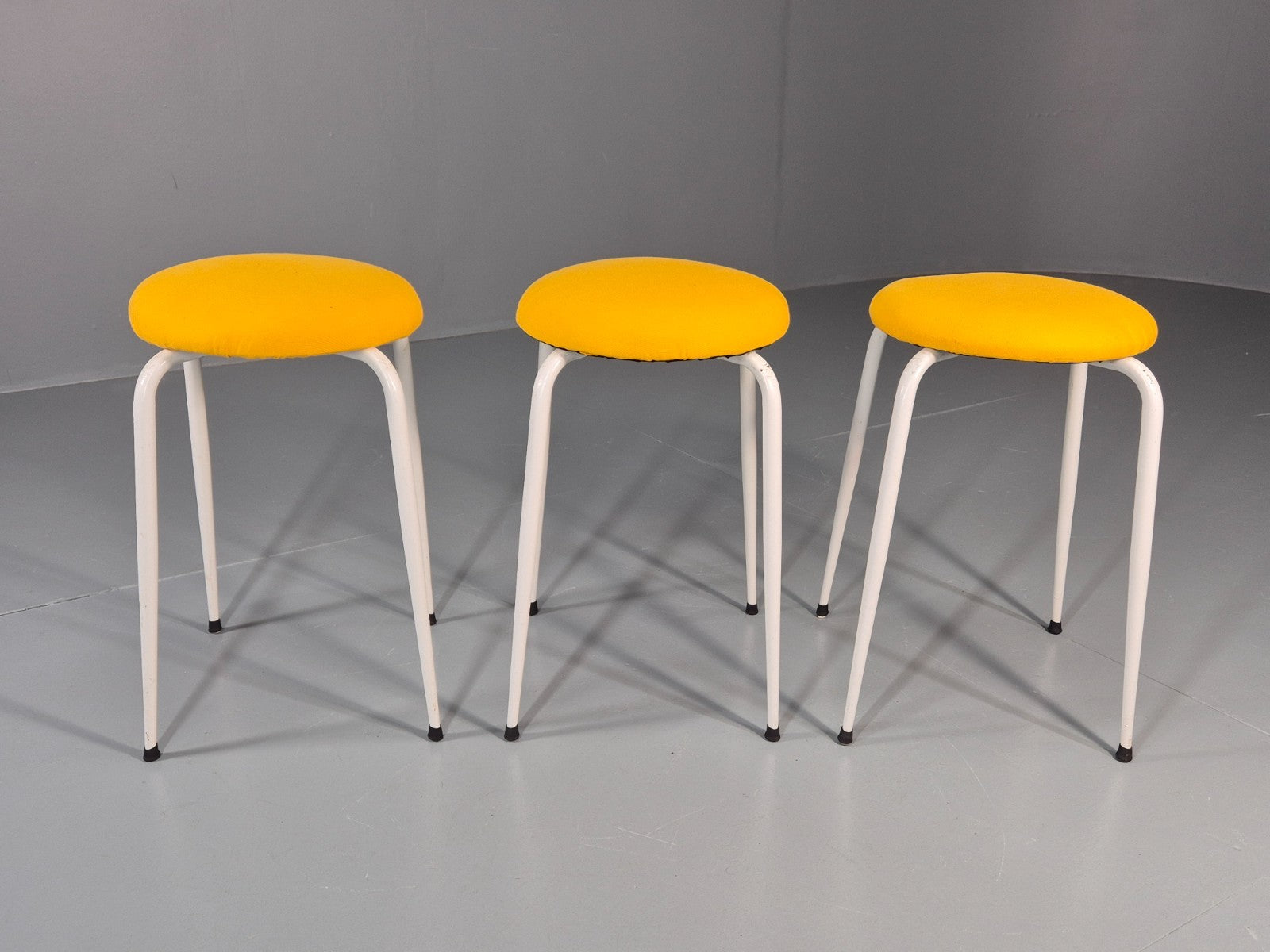 3 1960s Kitchen Stools Yellow Tops White Legs Retro EB11423 MSWI2