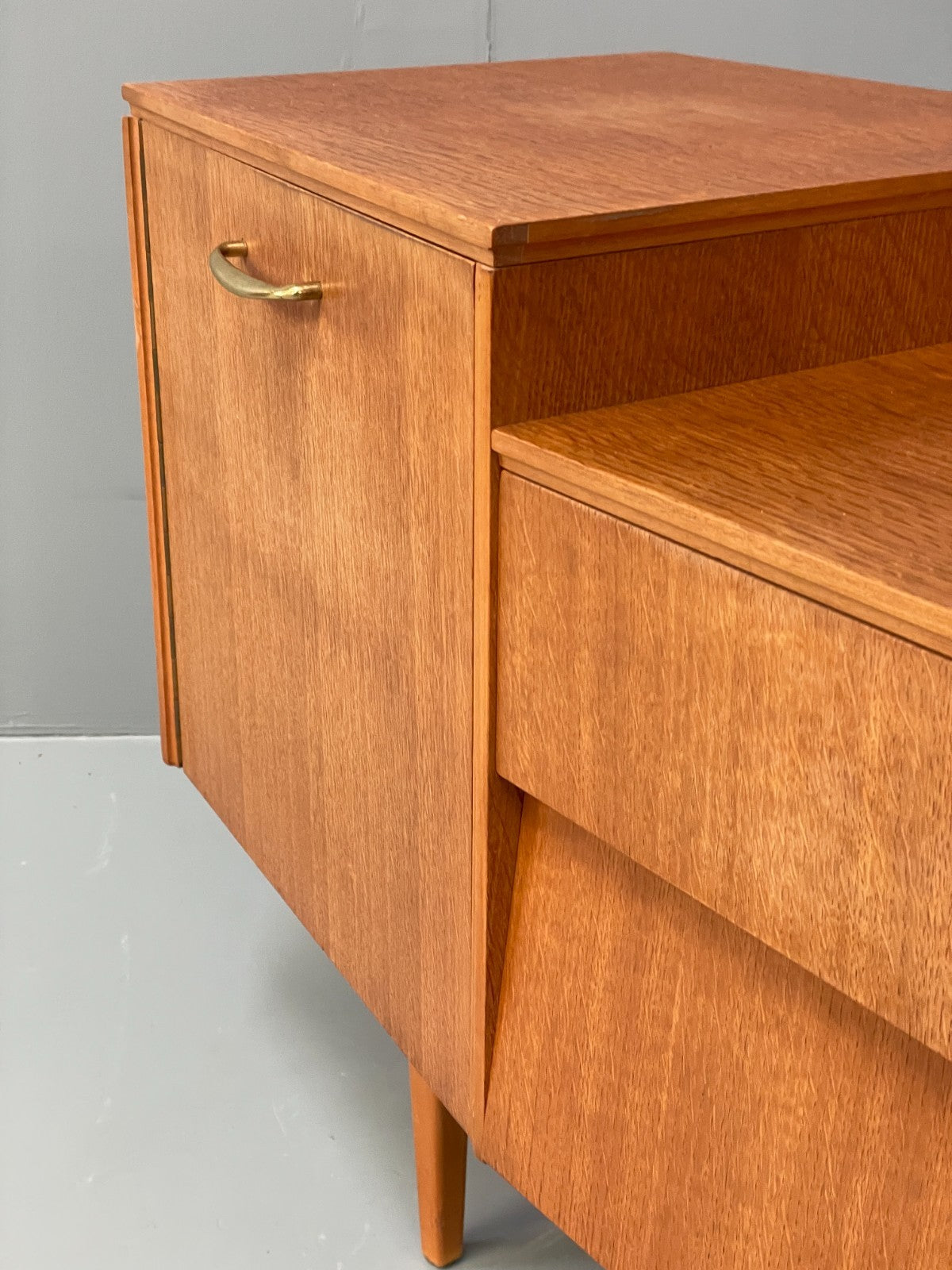 Vintage 1950s Oak Dresser Avalon Midcentury Drawers Cabinet EB11793 MWOO5