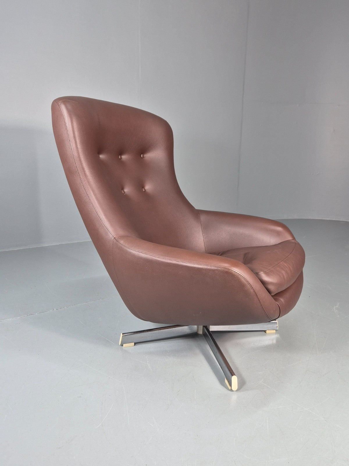 Vintage Bucket Swivel Chair 1970s Sweden Retro Mid Century Vinyl EB11118 MSWI2