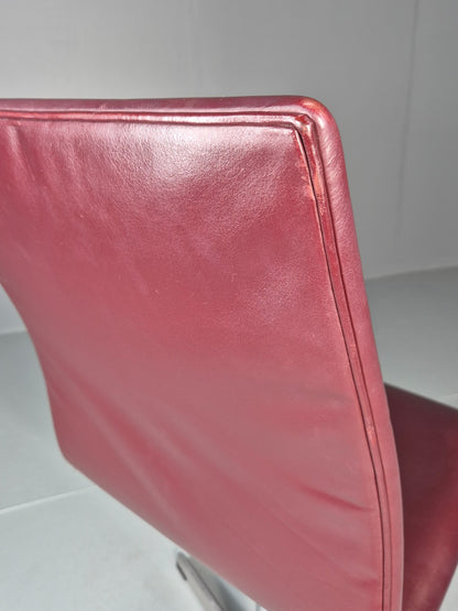 Vintage Fritz Hansen Oxford Chair Arne Jacobsen Design 2004 MCM EB11750 MSWI7