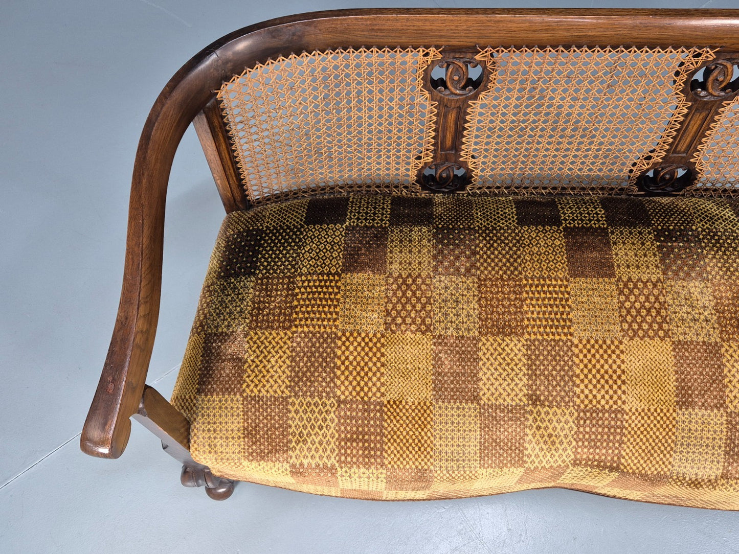 Art Deco Era Settee Two Seater Oak Frame `Bergere Back 1920s EB10692 VBER16