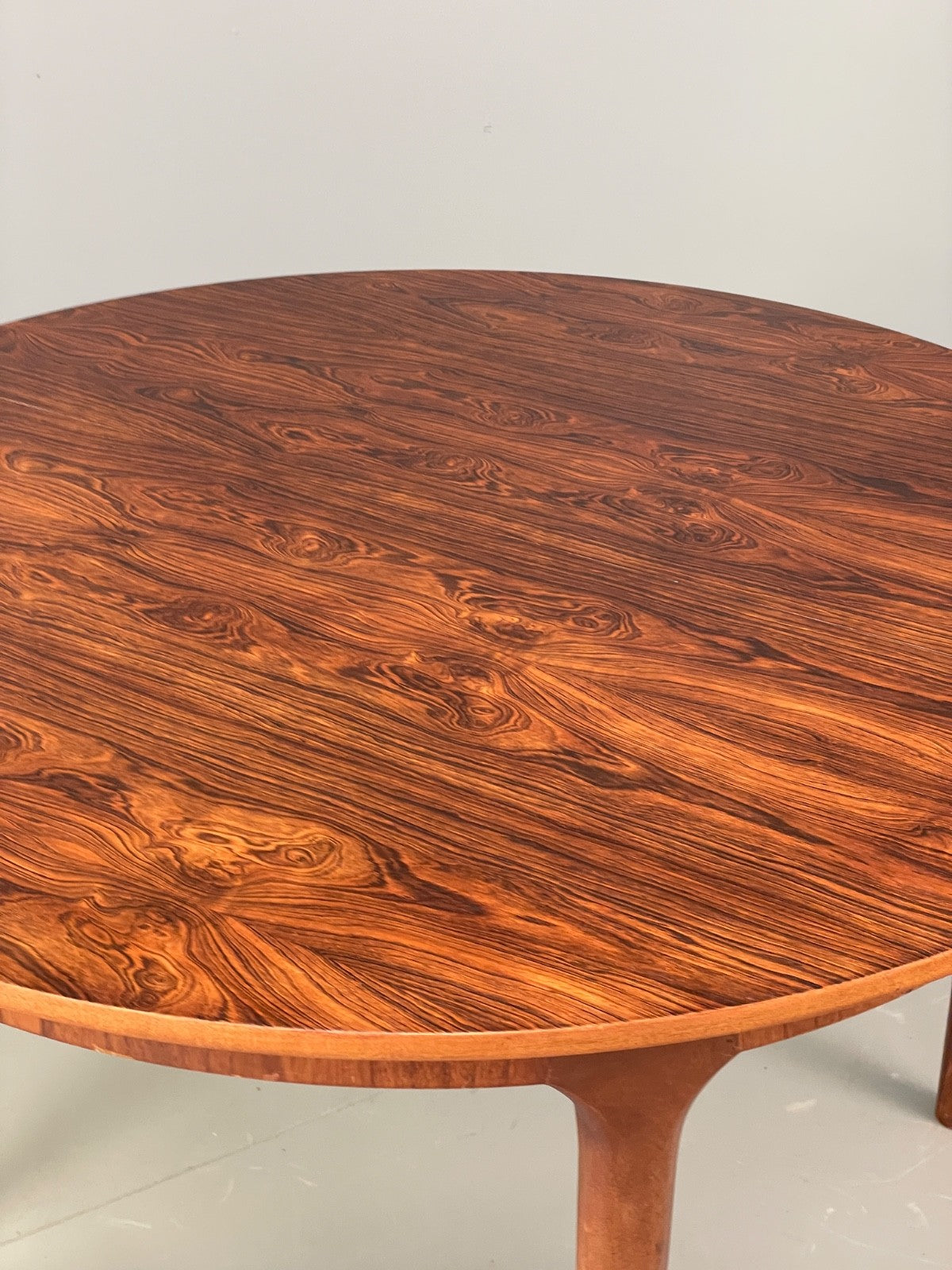 Vintage McIntosh Dining Table Round Extending 1960s Mid Century EB9773 MWOO - UKDK FURNITURE