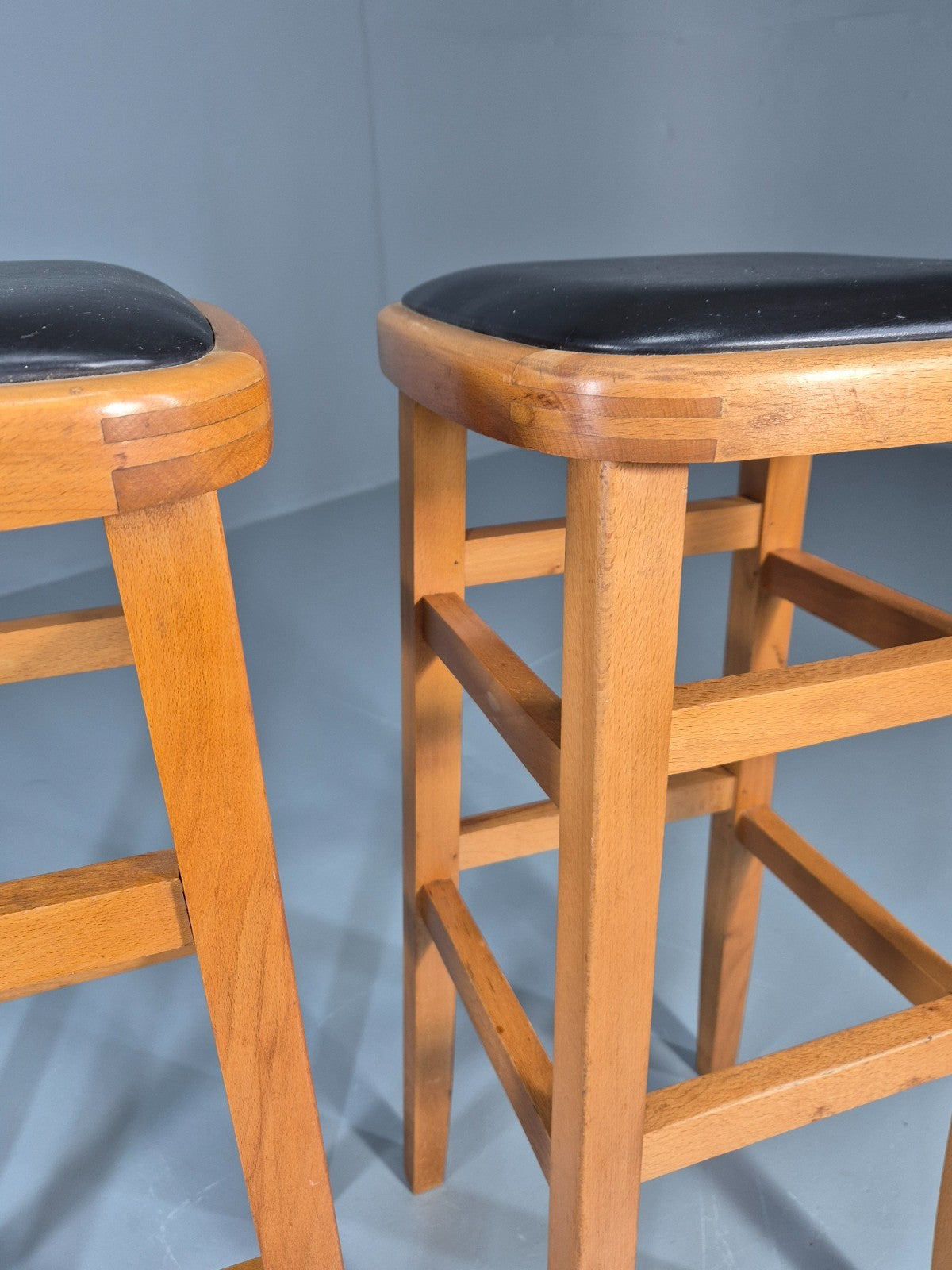 2 1960s Bar Stools Beech Frame Vinyl Tops Retro EB11435 MDIN2